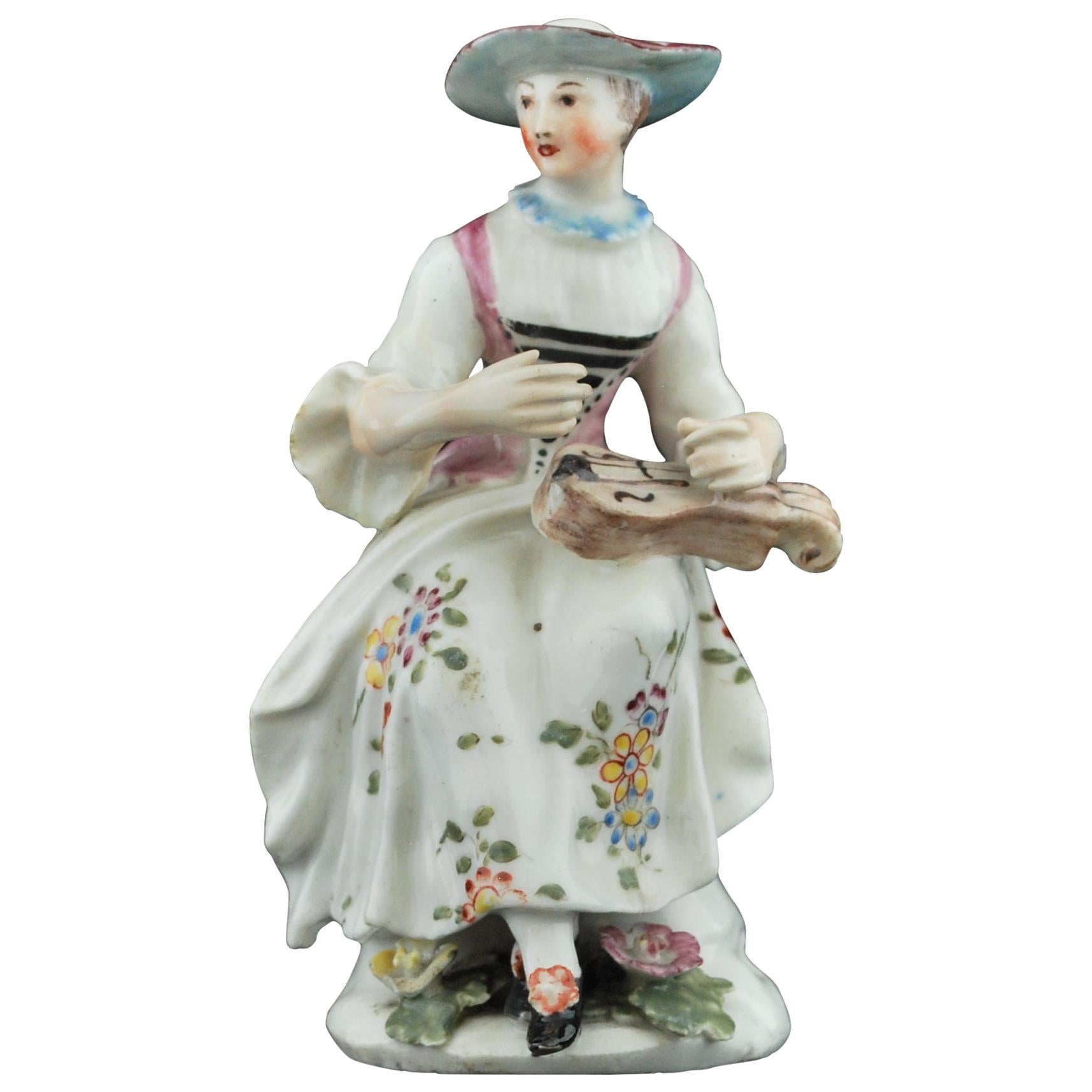 Figure Colombine avec sa vielle à roue:: manufacture de porcelaine de Bow:: vers 1756