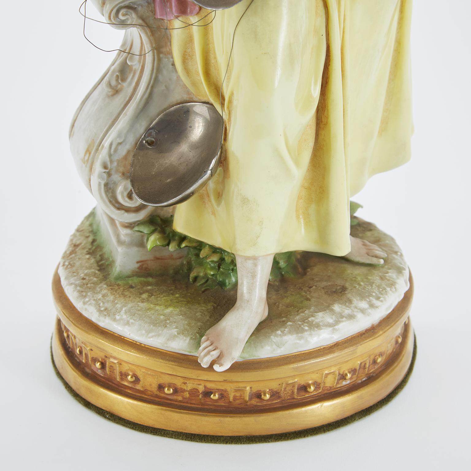 Figura di Contadini Porcellana Italiana Cappe 1960s Allegoria dell Abbondanza Porcelana en venta