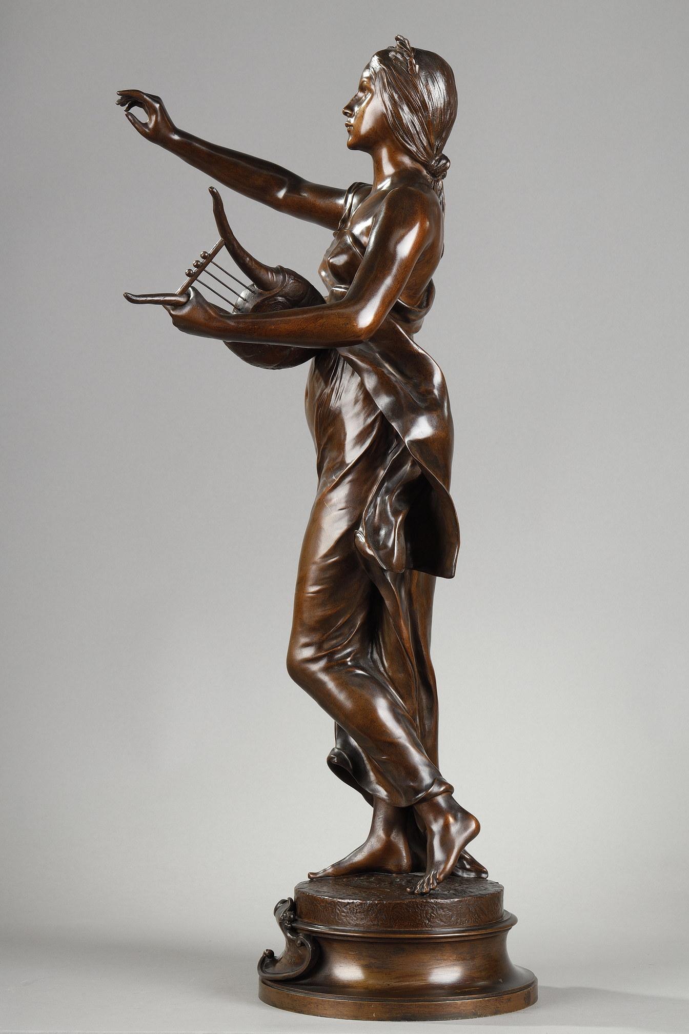 Patinato Figura in bronzo con patina di medaglia 