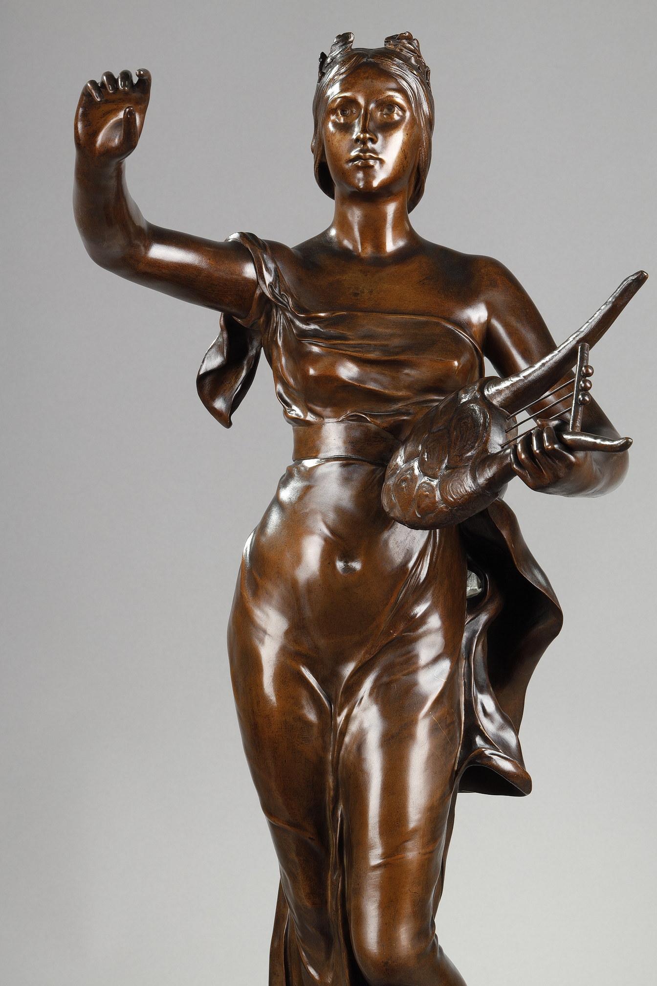 Figura in bronzo con patina di medaglia 