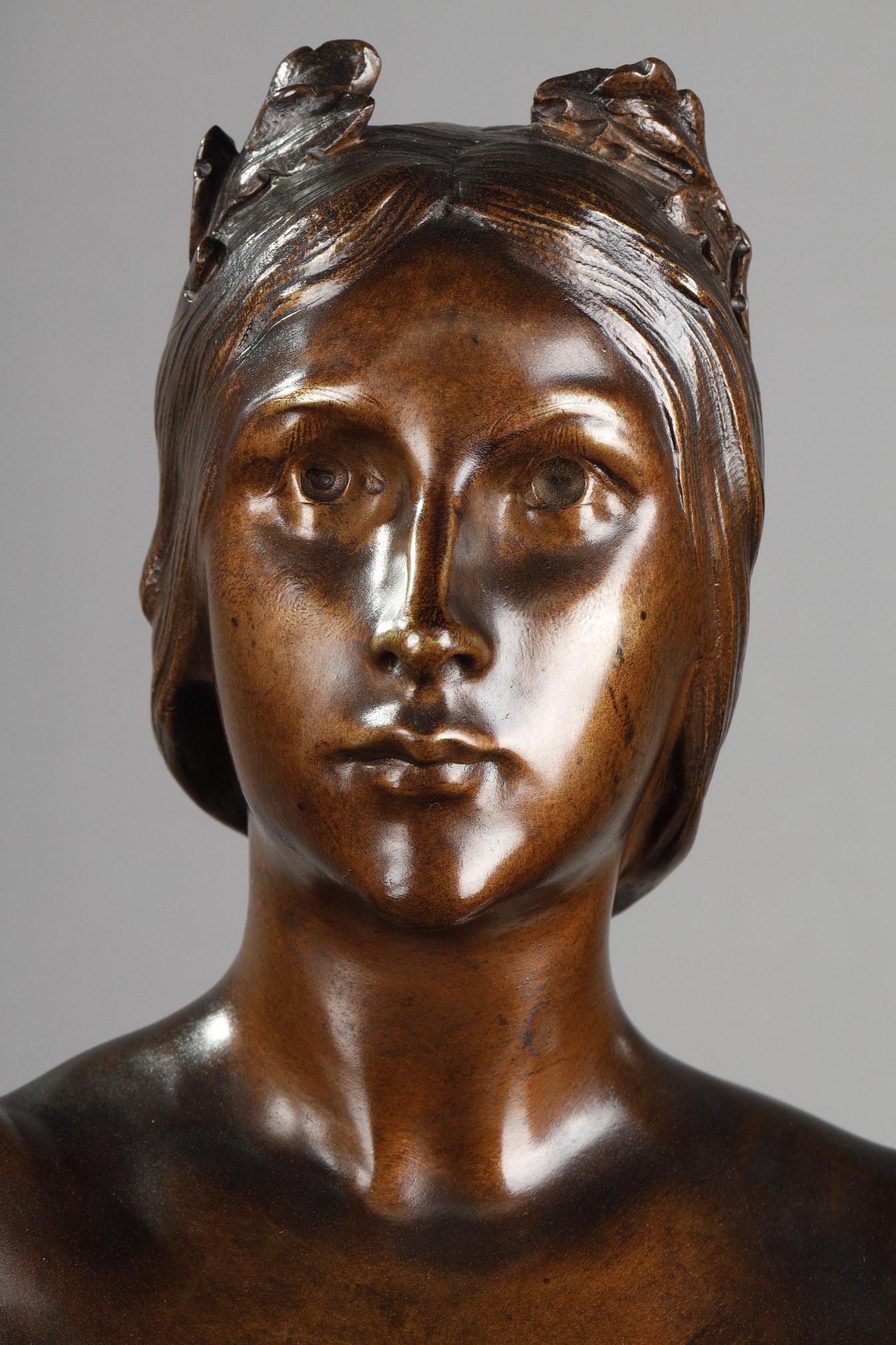 Figure en bronze avec patine de médaille « Muse des Bois » d'après Henri-Louis Levasseur en vente 2