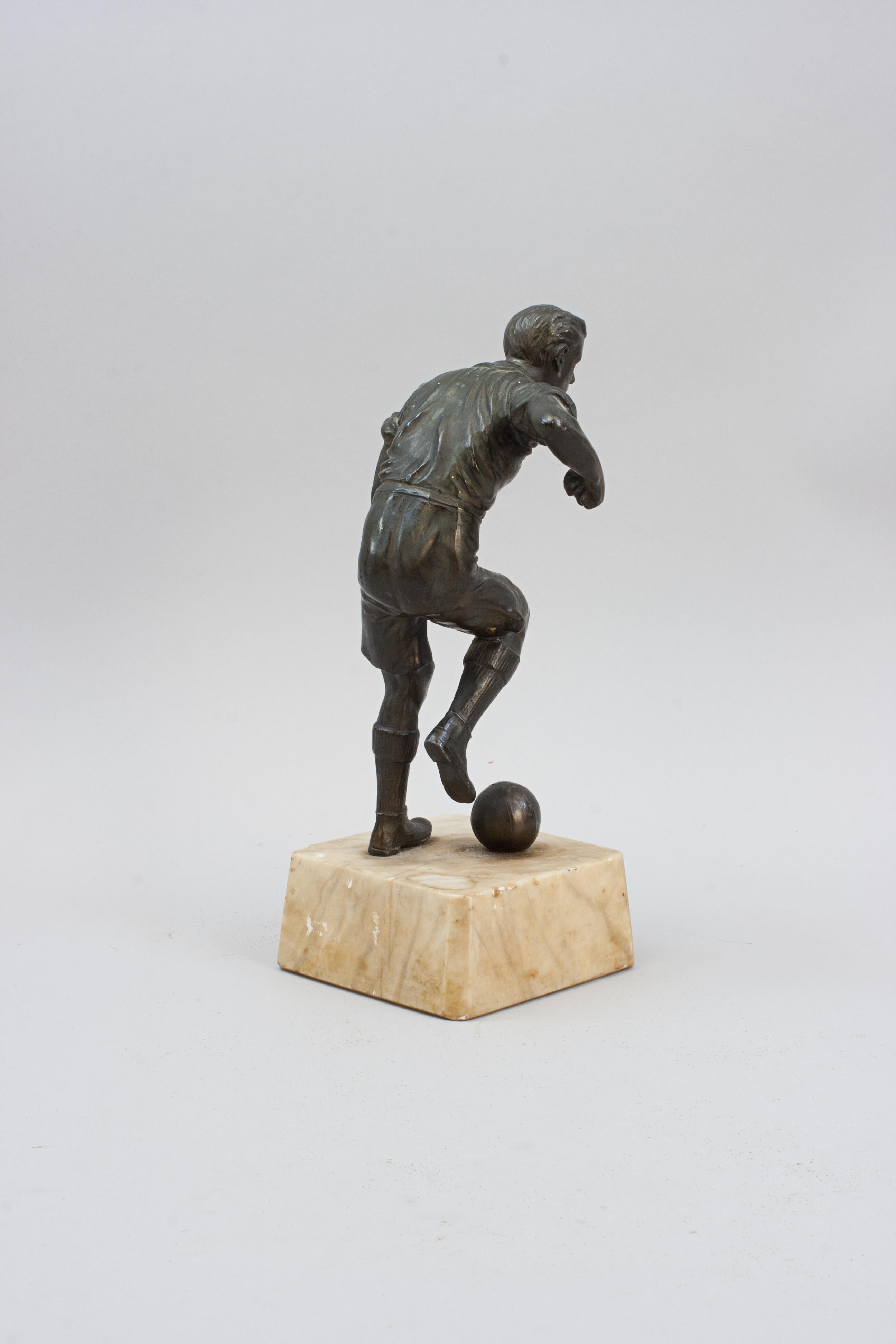 Figure Of A Football Player In Good Condition For Sale In Oxfordshire, GB