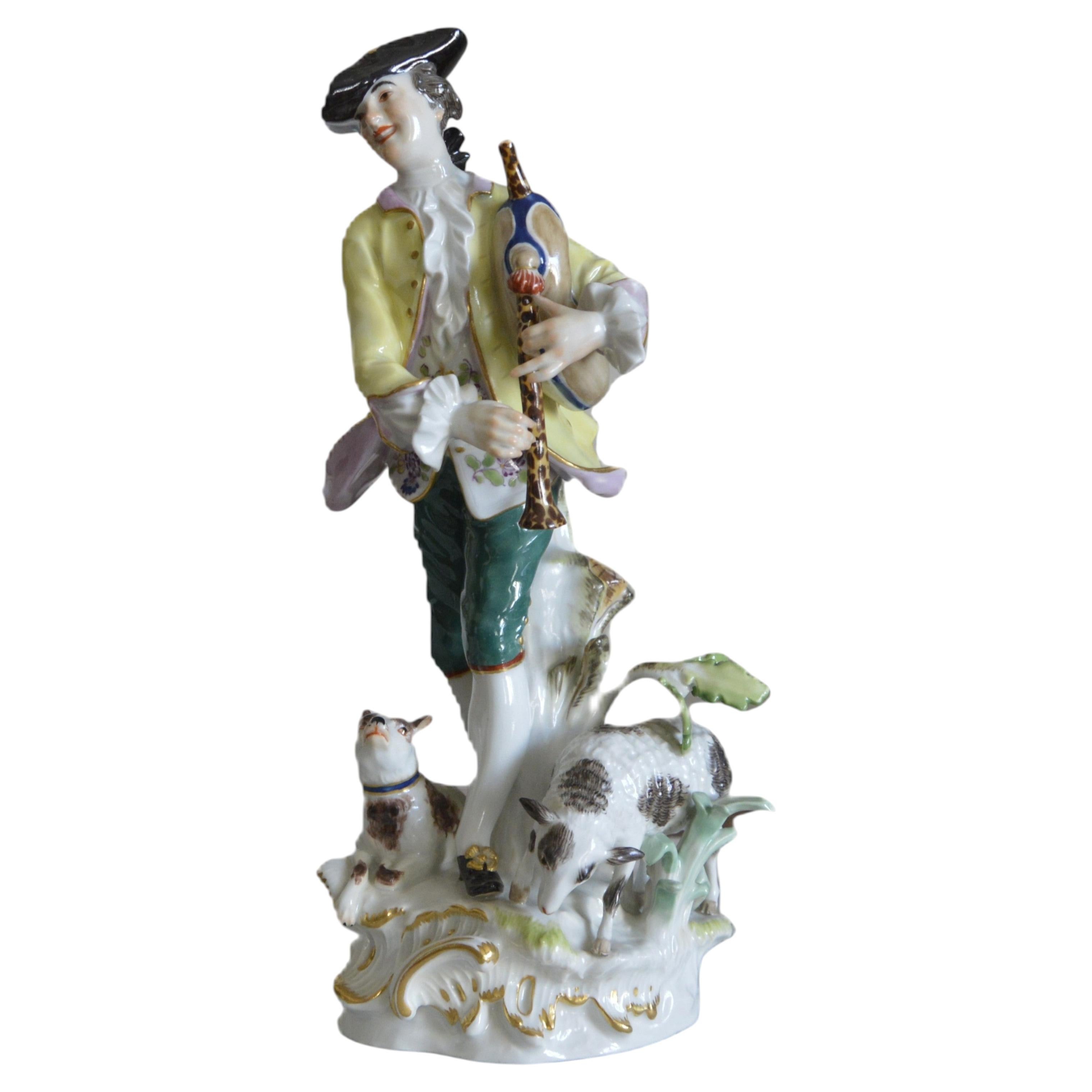 Figur eines großen Schafhirten mit Dudelsack Meissen J.J. Kändler 1. Wahl 1850-19 im Angebot