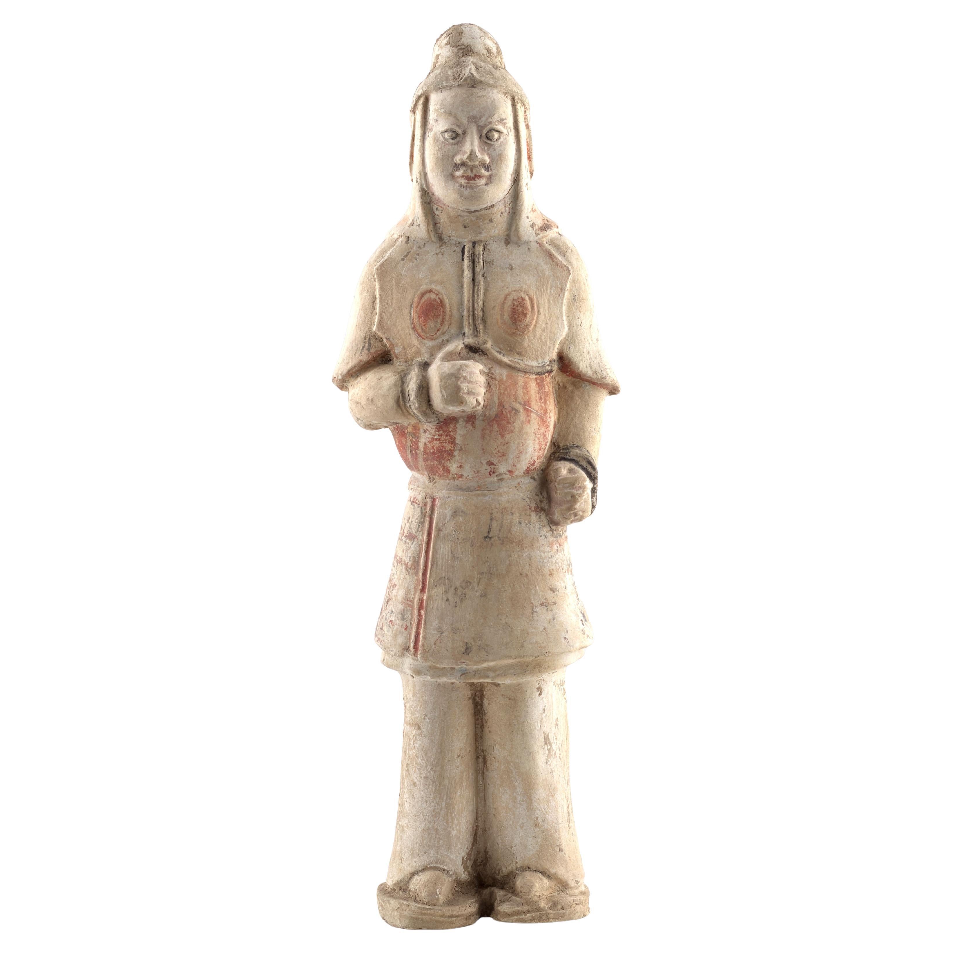 Figura di un guerriero in piedi