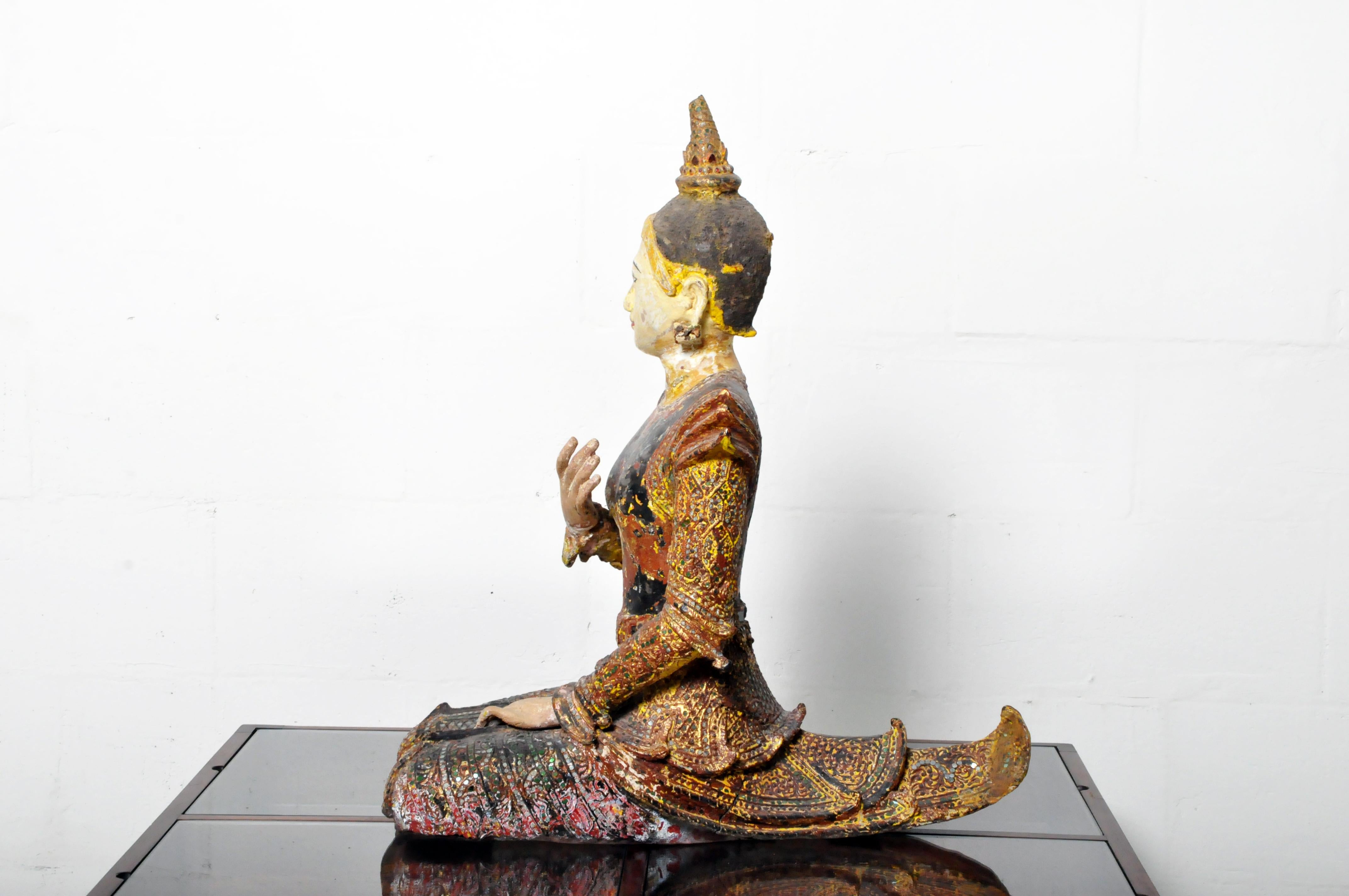 Figure of a Thai Angel In Good Condition In Chicago, IL