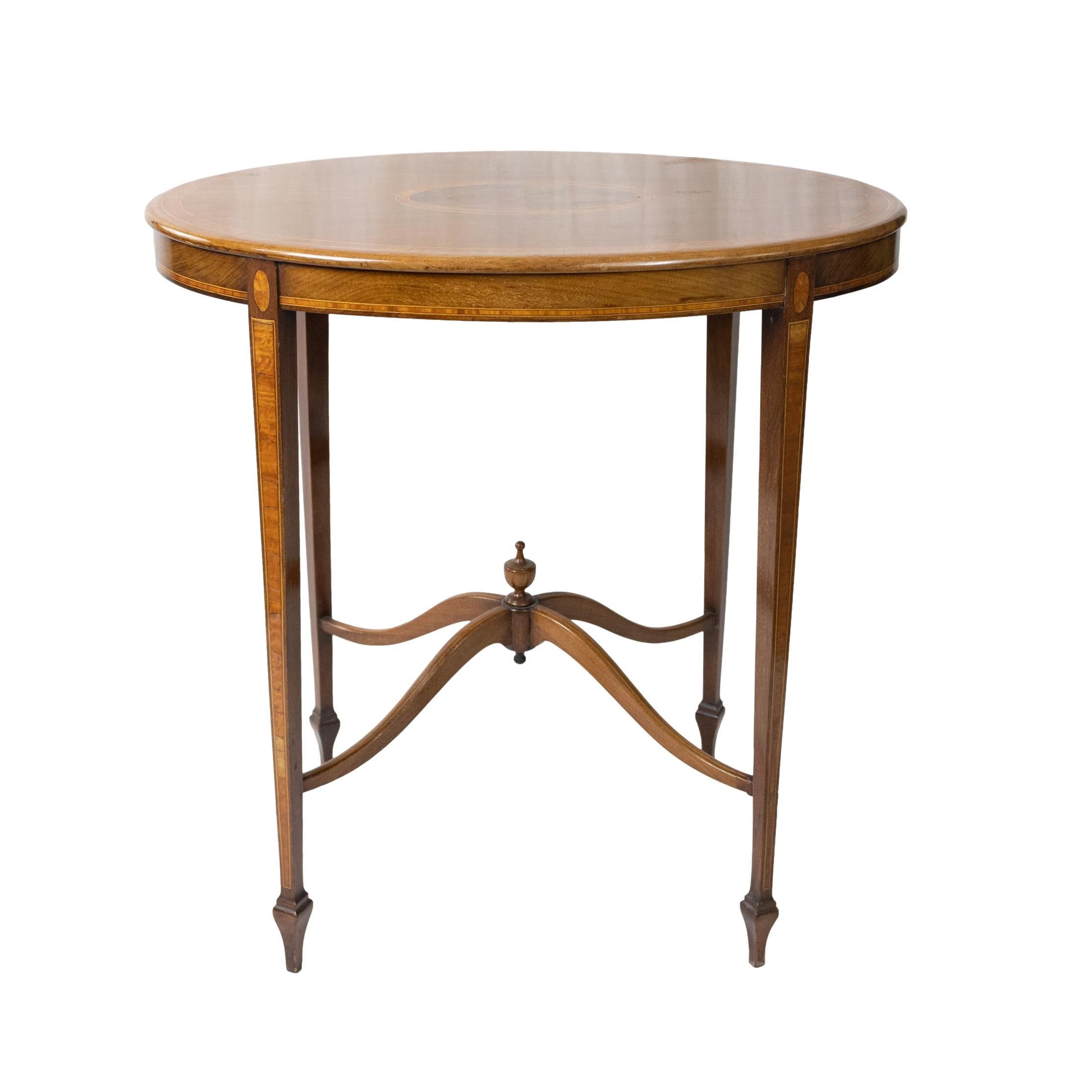 Edwardian Figured Mahogany and Satinwood-Inlaid Oval Occasional Table, English, ca. 1890 For Sale