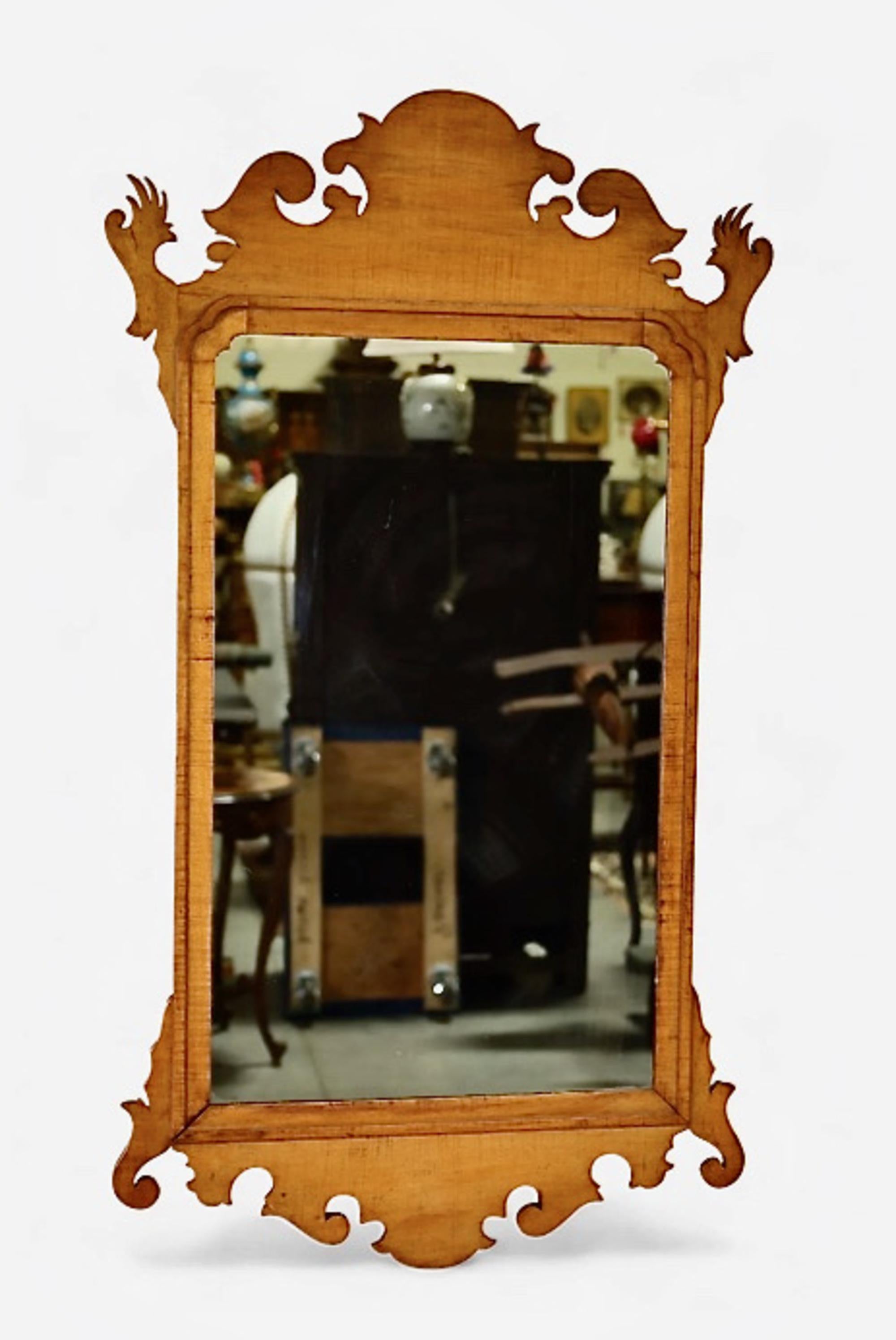 Figured Maple Chippendale Mirror, 18th Century For Sale 1