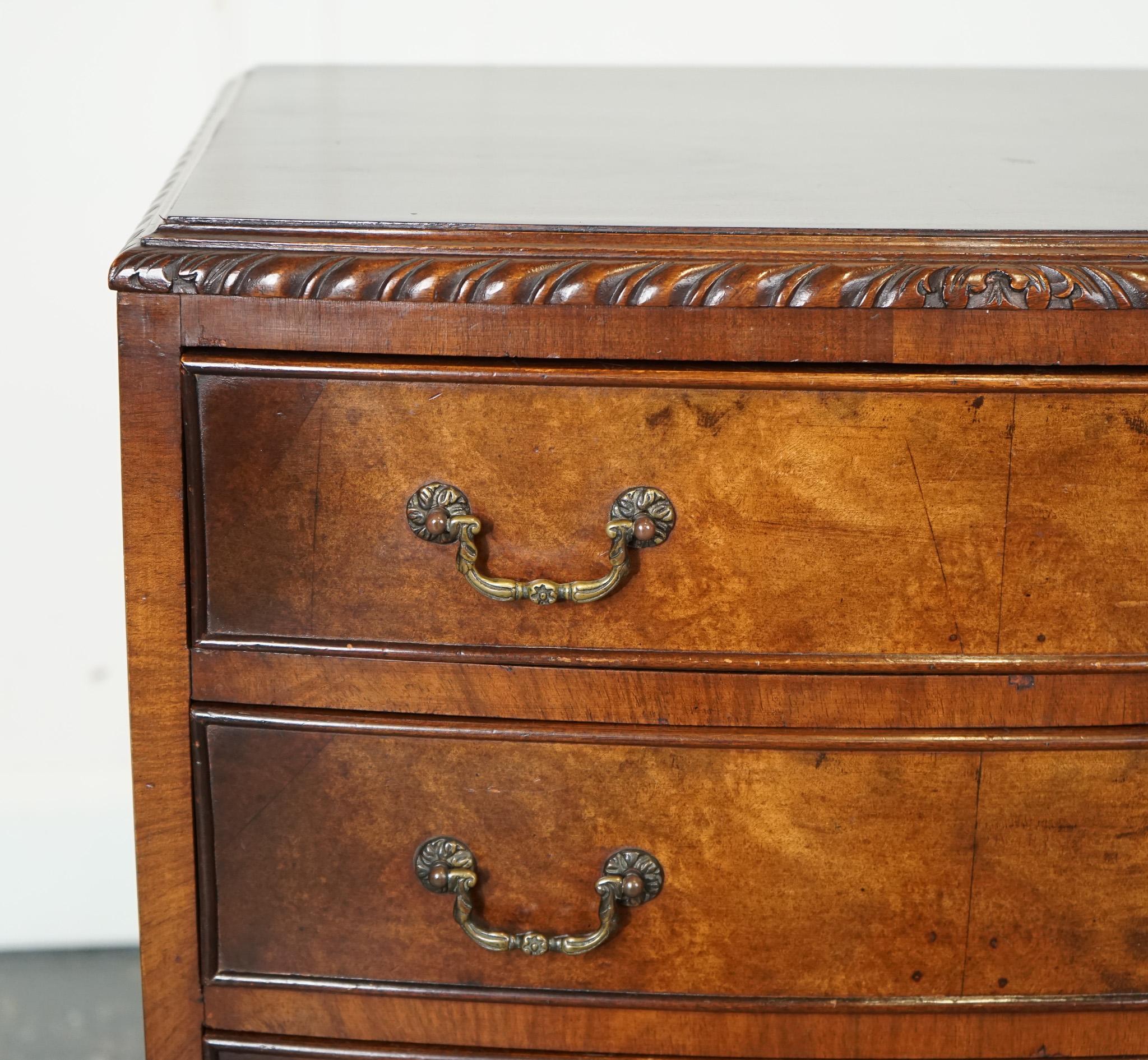 Hand-Crafted FIGURED VICTORIAN WALNUT BOW FRONTED CHEST OF DRAWERS RAiSED ON QUEEN ANNE LEGS For Sale