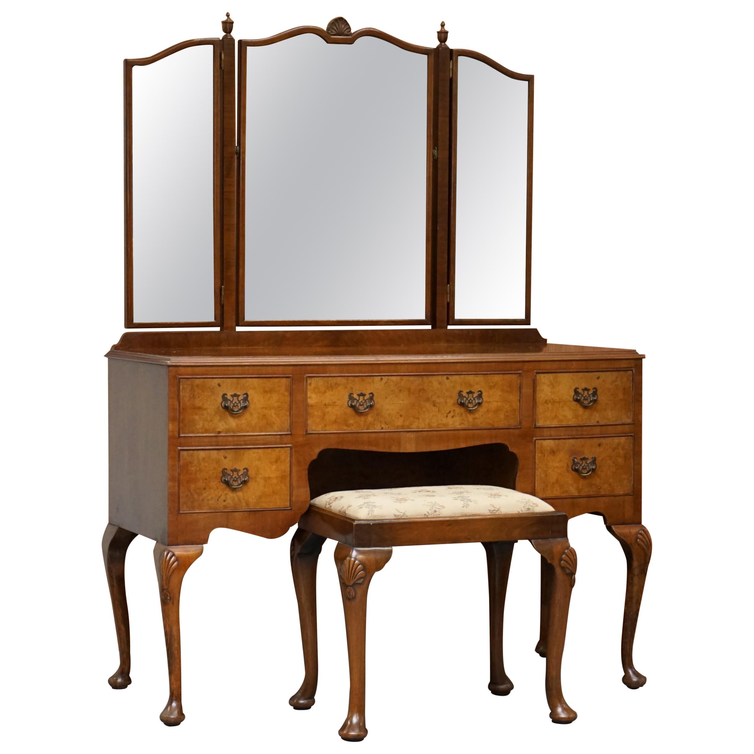 Figured Walnut Dressing Table & Stool Part of Suite Trifold Mirrors, circa 1930s