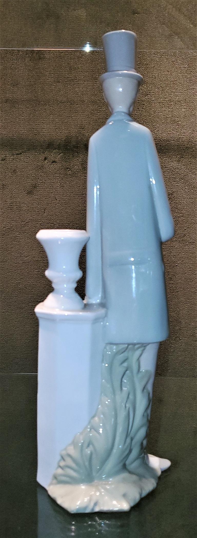 Figurine von Porcelanas Miguel Requena eines Herrn mit Kerzenständer Jardinière (Handbemalt) im Angebot