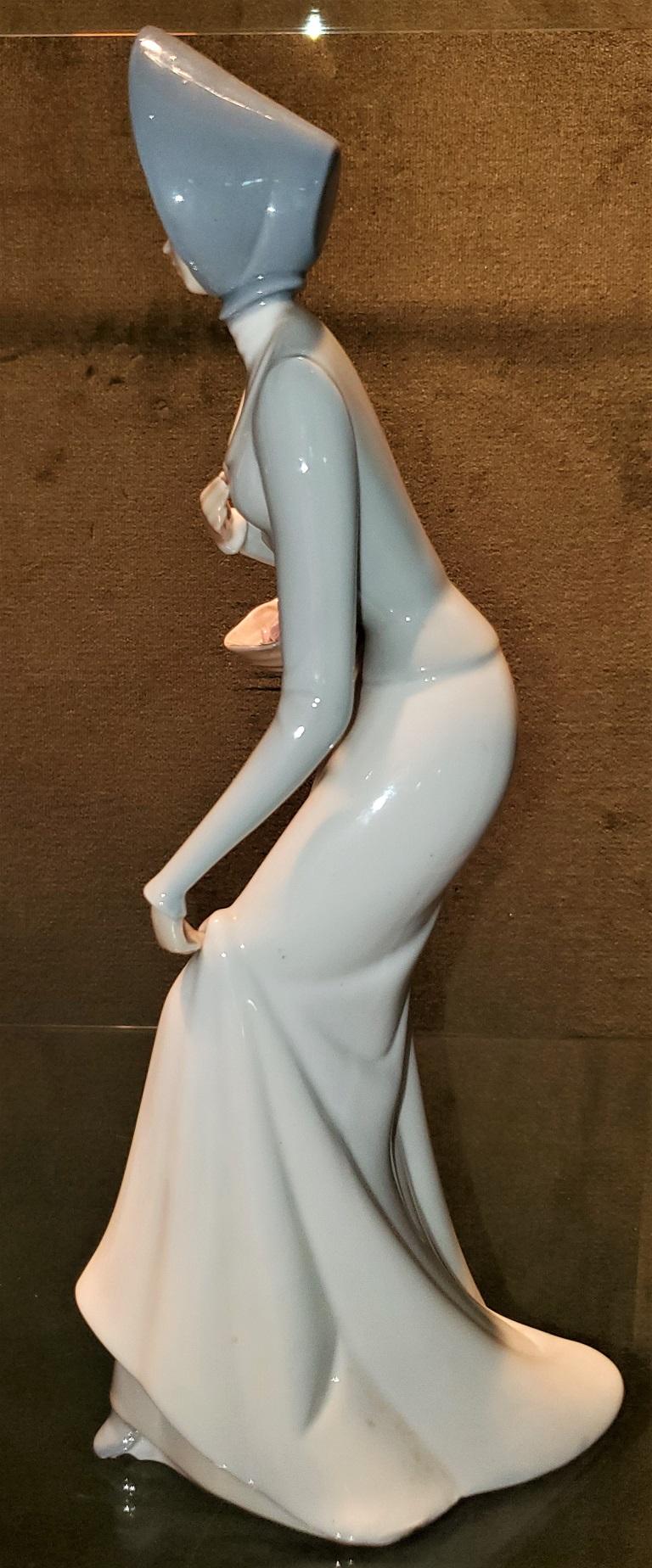 Hand-Painted Figurine by Porcelanas Miguel Requena of to the Market For Sale