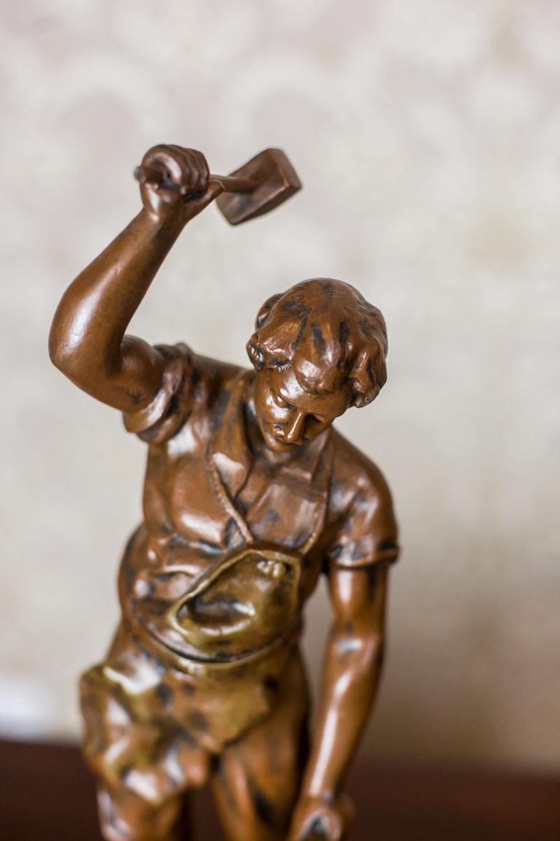 Figurine of a Blacksmith Designed by Auguste Moreau from the 1930s For Sale 1