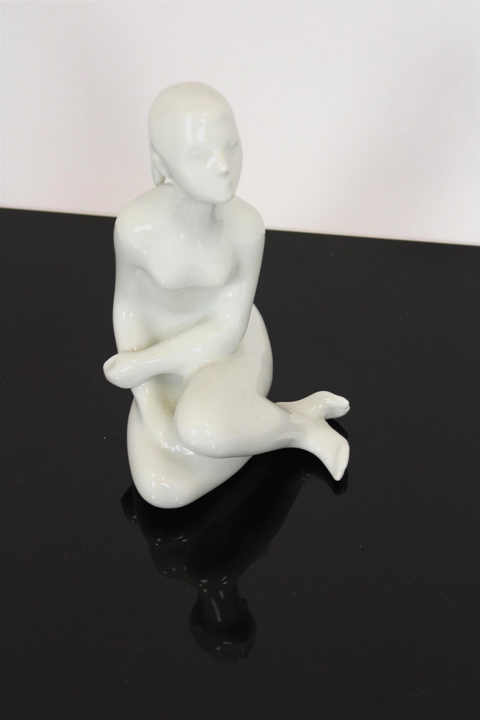 Figurine of a Naked Woman, Royal Dux, Czechoslovakia, 1960s For Sale 10