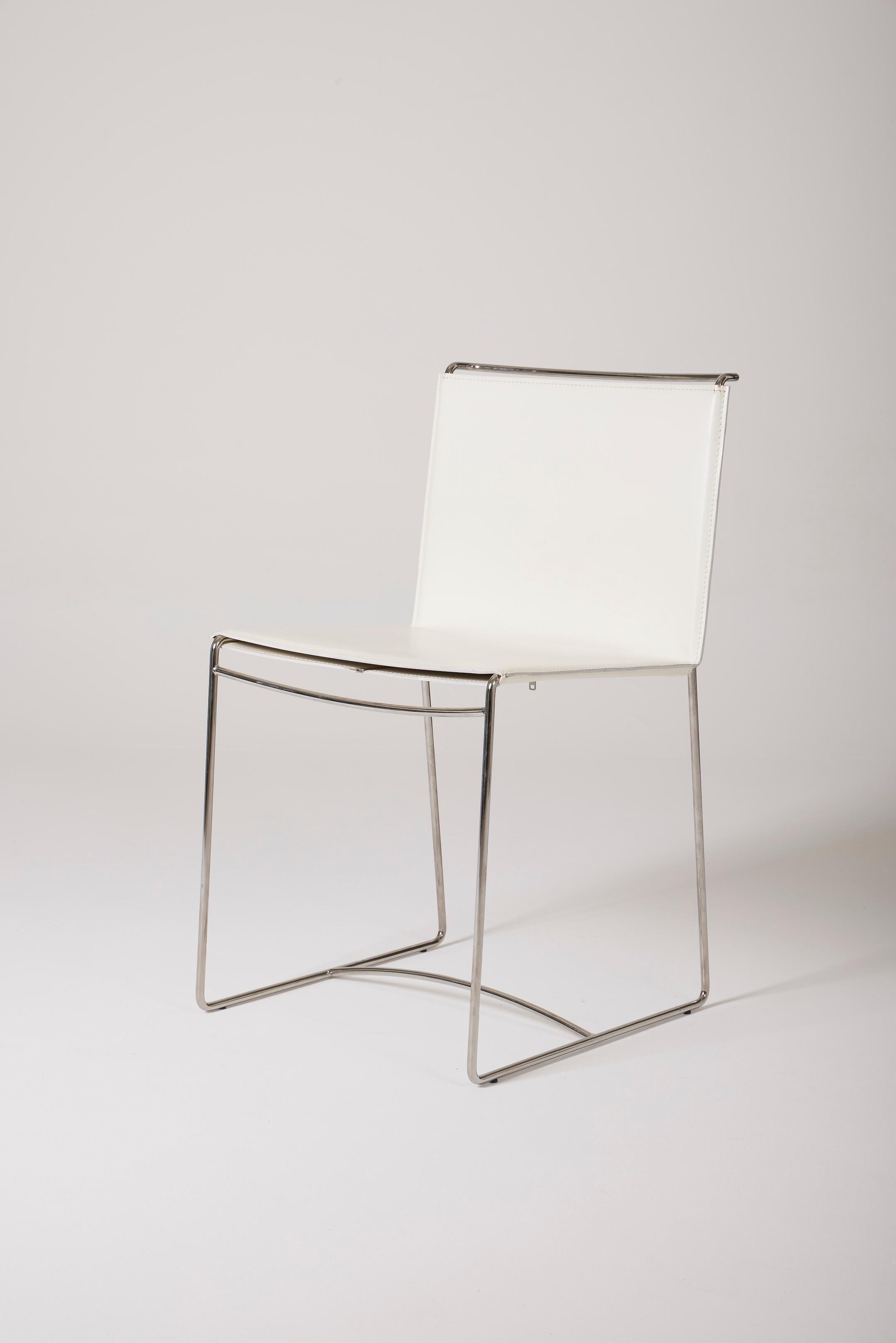 Fil chair by French designer Pascal Mourgue for Ligne Roset. 1990s. The tubular structure is in steel, the seat and back are in white leather. Very good condition. LP3295-3296-3297-3298