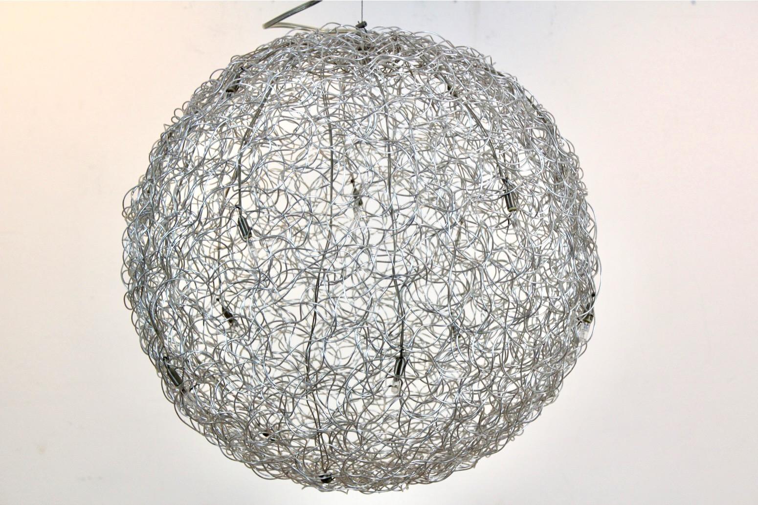 'Fil de Fer’ Hanging Lamp by Catellani & Smith, stock of two For Sale 8