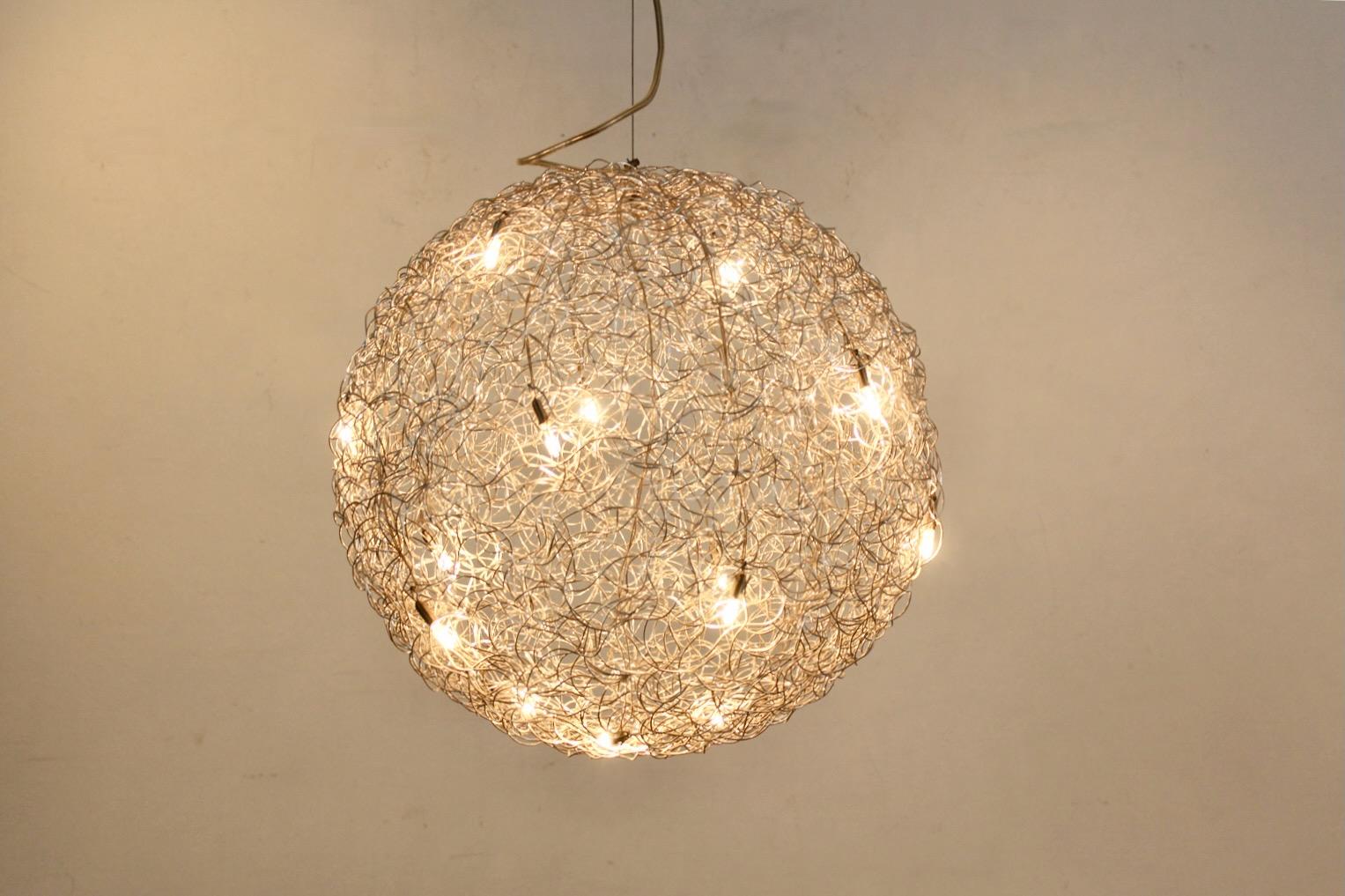 Mid-Century Modern 'Fil de Fer’ Hanging Lamp by Catellani & Smith, stock of two For Sale