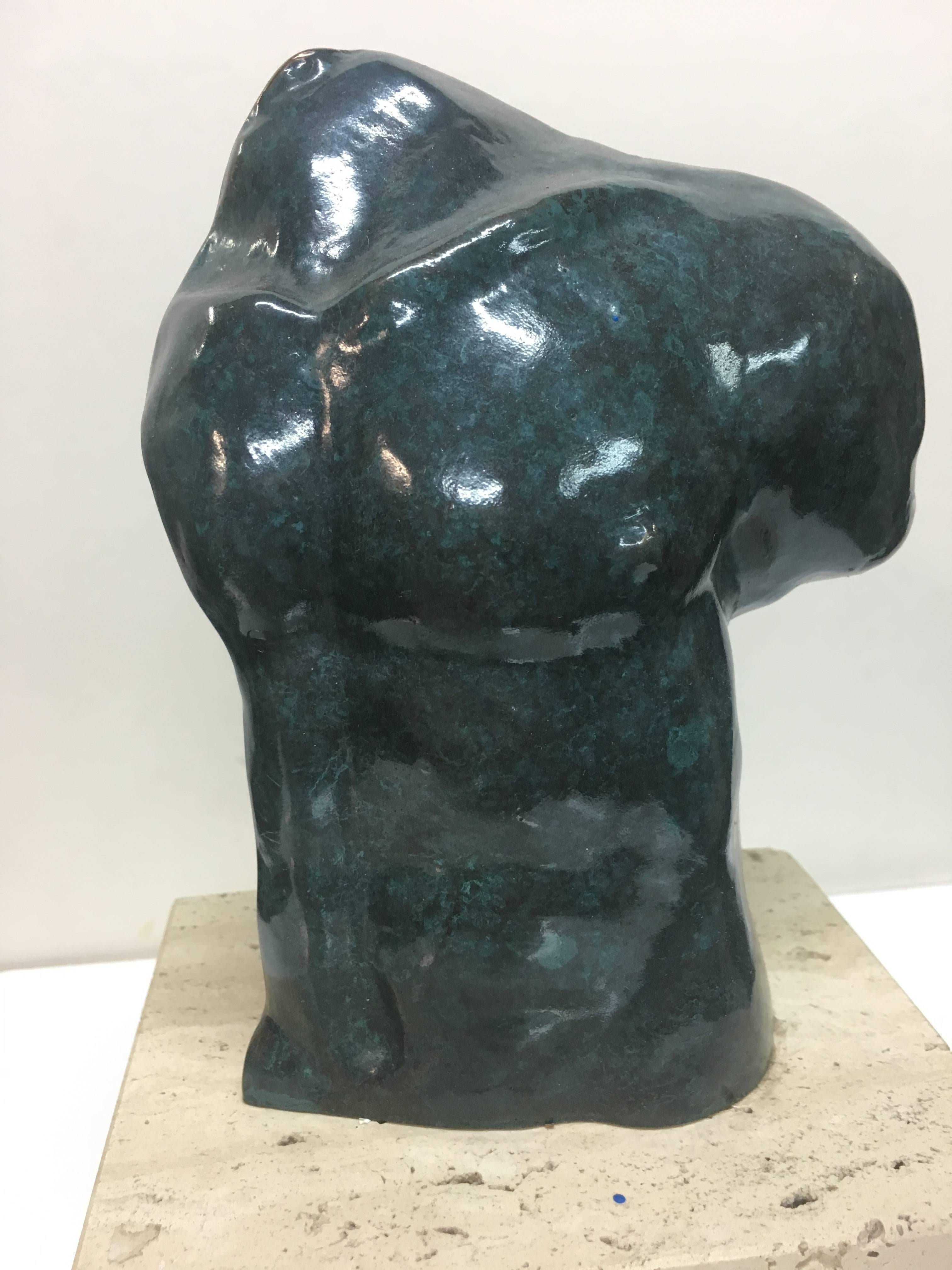 Fili Plaza  „ MAN CHEST“ Original-Harzskulptur von MAN CHEST, 2012 1