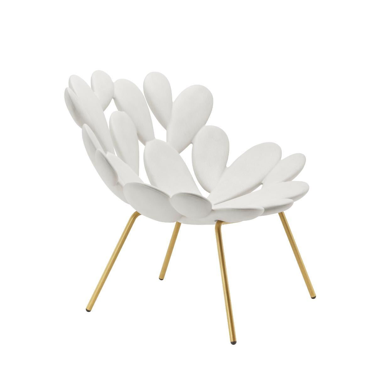 Filicudi lounge armchair Brass, designed by Marcantonio, is able to recreate the Mediterranean magic in your everyday spaces. Inspired by the iconic profile of the prickly pear, evokes a magical place of holiday and wild nature. Suitable for indoor