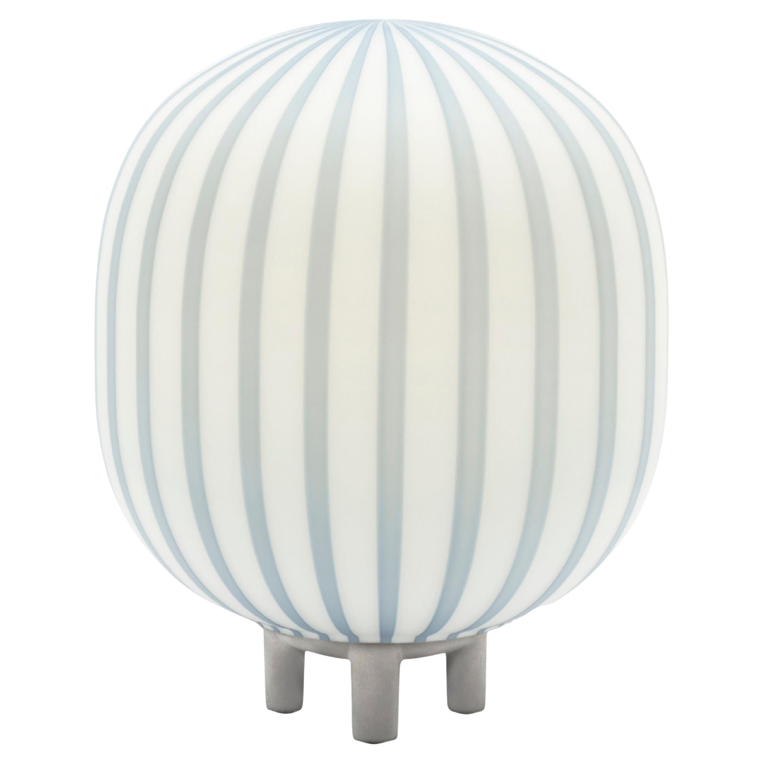 Lampe de table cylindrique 'Filigrana' en noir et verre opale pour Established & Sons en vente 4