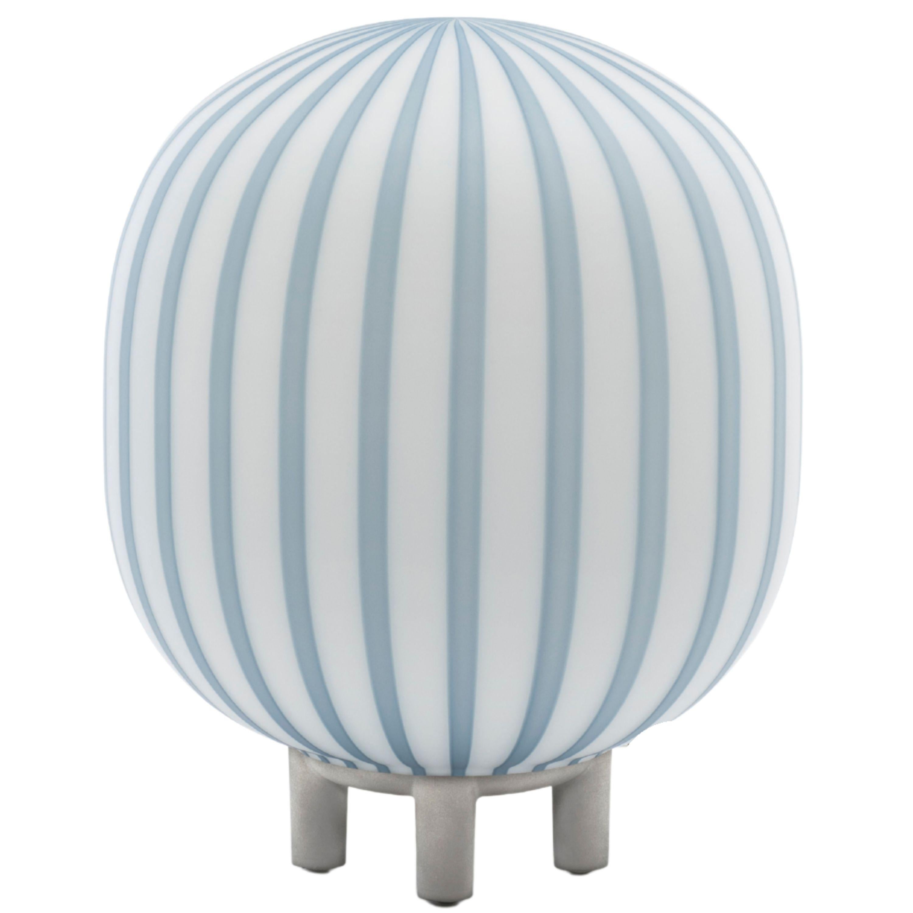 Lampe de table cylindrique 'Filigrana' en noir et verre opale pour Established & Sons en vente 5