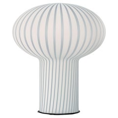 Lampe de table 'Filigrana' en bleu et verre opale pour Established & Sons