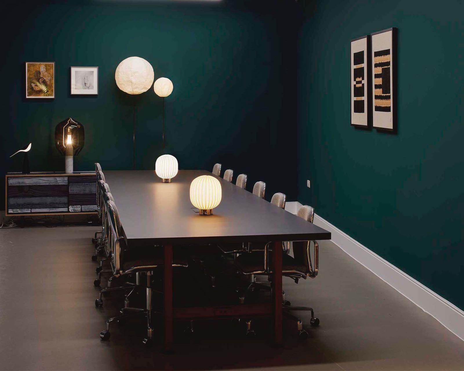 Acciaio Filigrana T2 Cylinder Black Canes Dimmable Light di Established & Sons in vendita