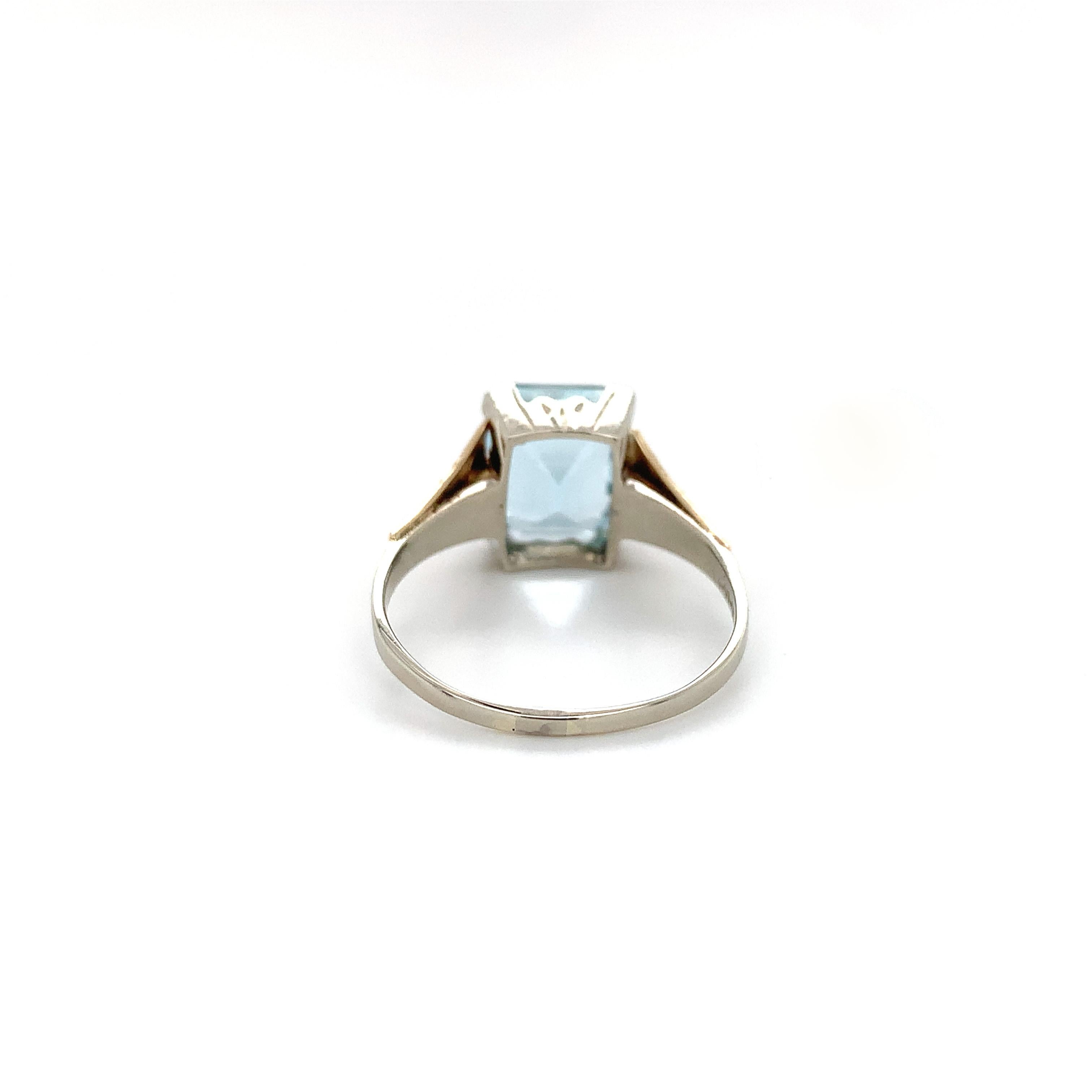 Women's Filigree 14K Gold 3.25 carat Aquamarine Ring For Sale