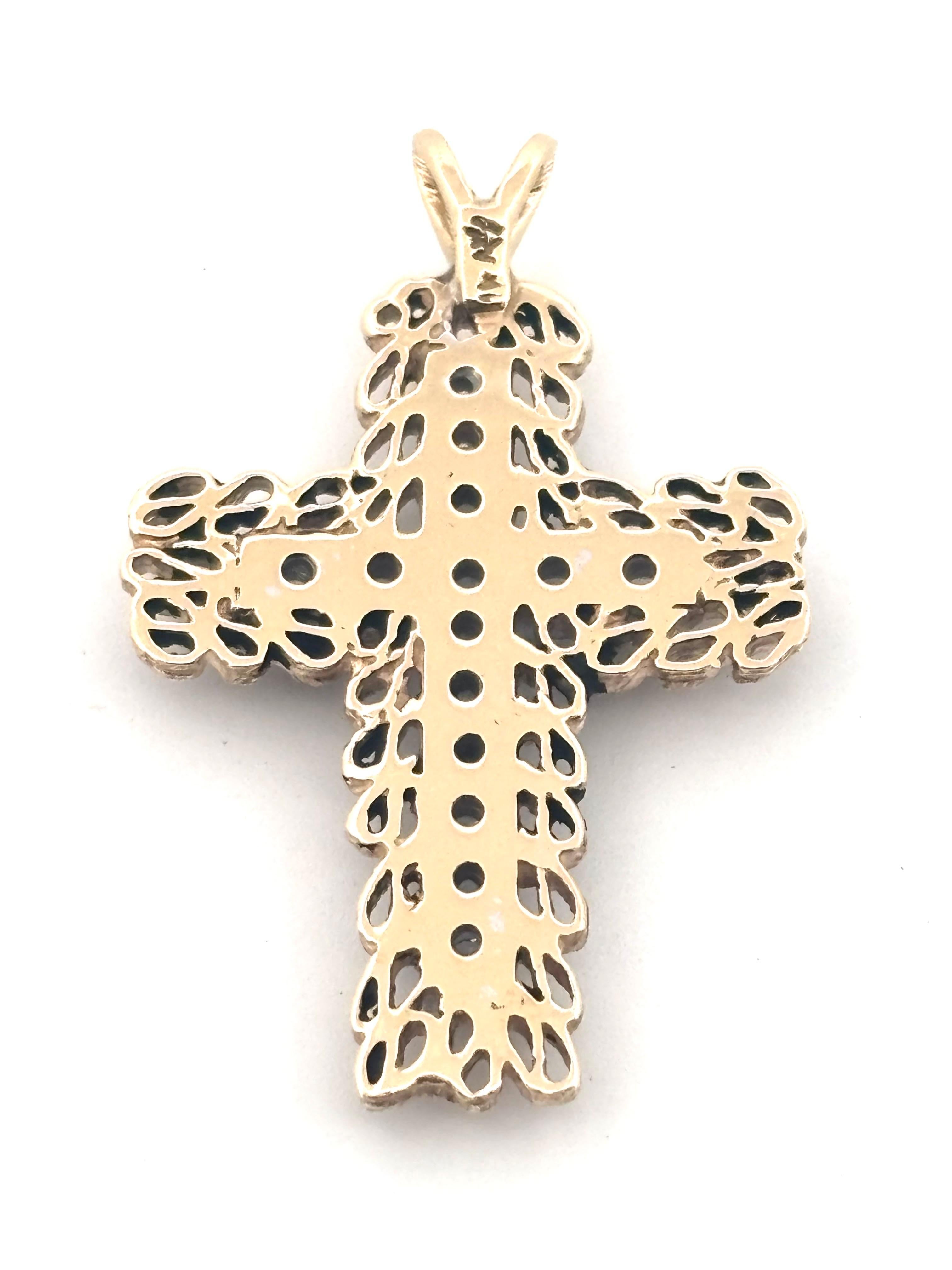 Filigraner 14K Gelbgold Vintage 0.28ctw H-I SI2 Runder Diamant Kreuz Anhänger im Angebot 2