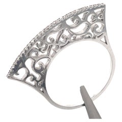 Bague haute de style Art déco filigrane, diamants nets 0,14 carat, or blanc 14 carats