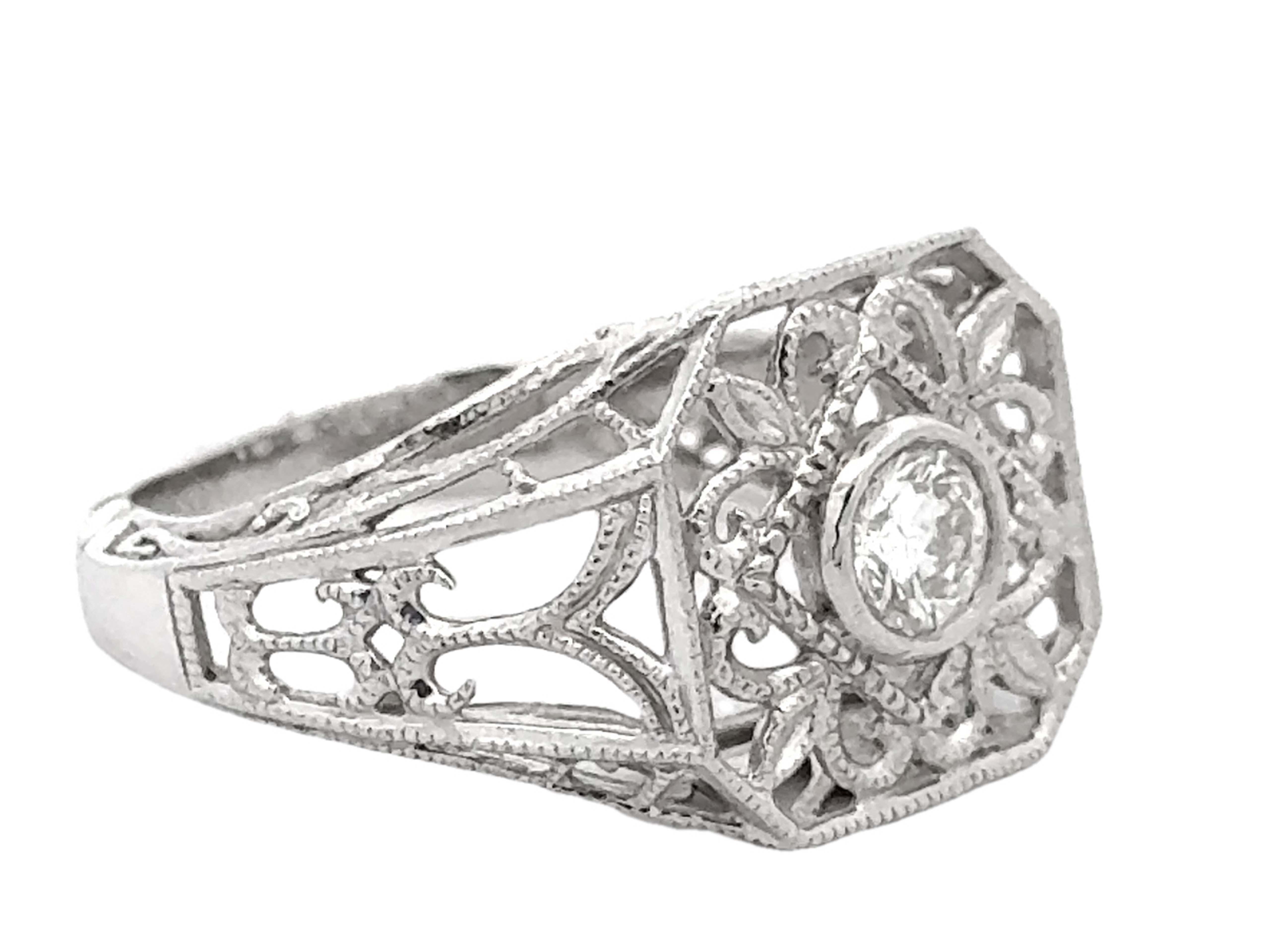 Modern Filigree Cushion Shaped Brilliant Cut Diamond Platinum Ring For Sale
