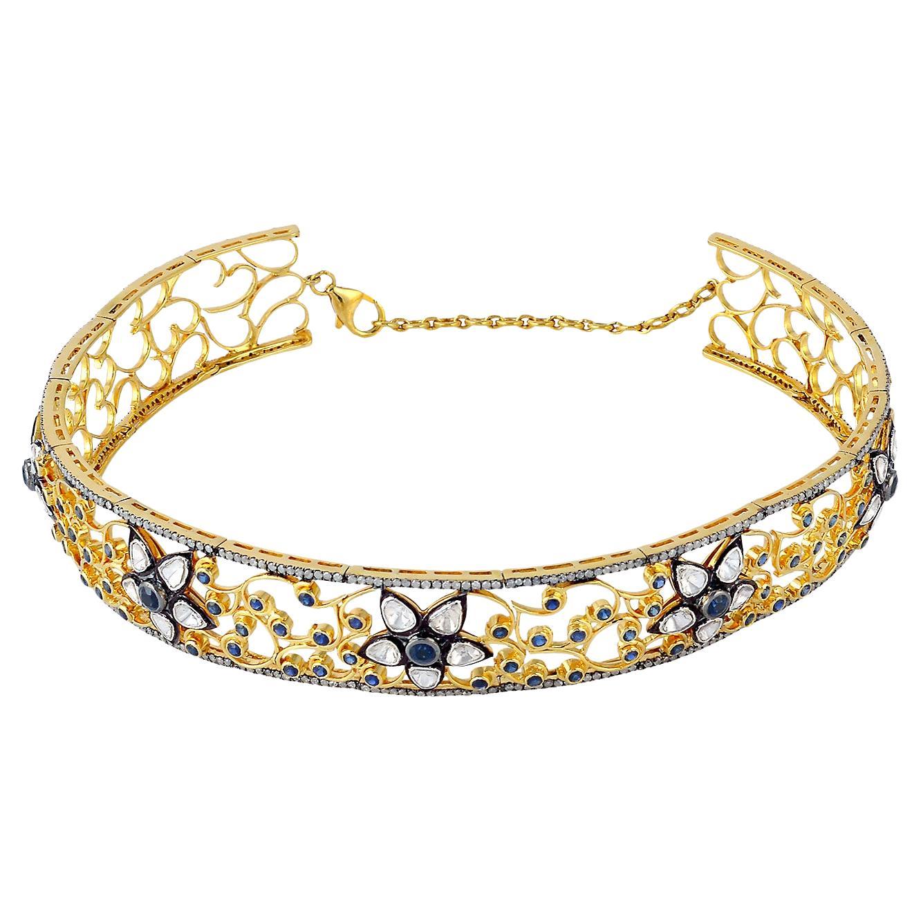 Filigrane entworfene Choker-Halskette aus 18 Karat Gold und Silber mit Diamanten und Saphiren im Angebot