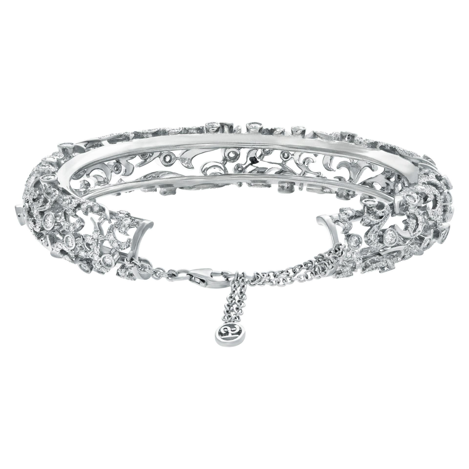 Taille ronde Bracelet jonc filigrane en or blanc 18 carats et diamants en vente