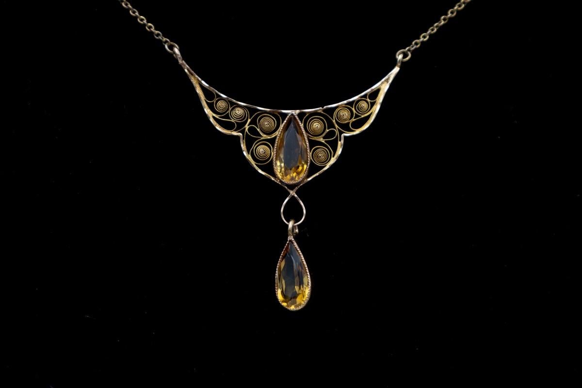Filigree gold necklace with citrines, Scandinavia, early 20th century. In Good Condition For Sale In Chorzów, PL
