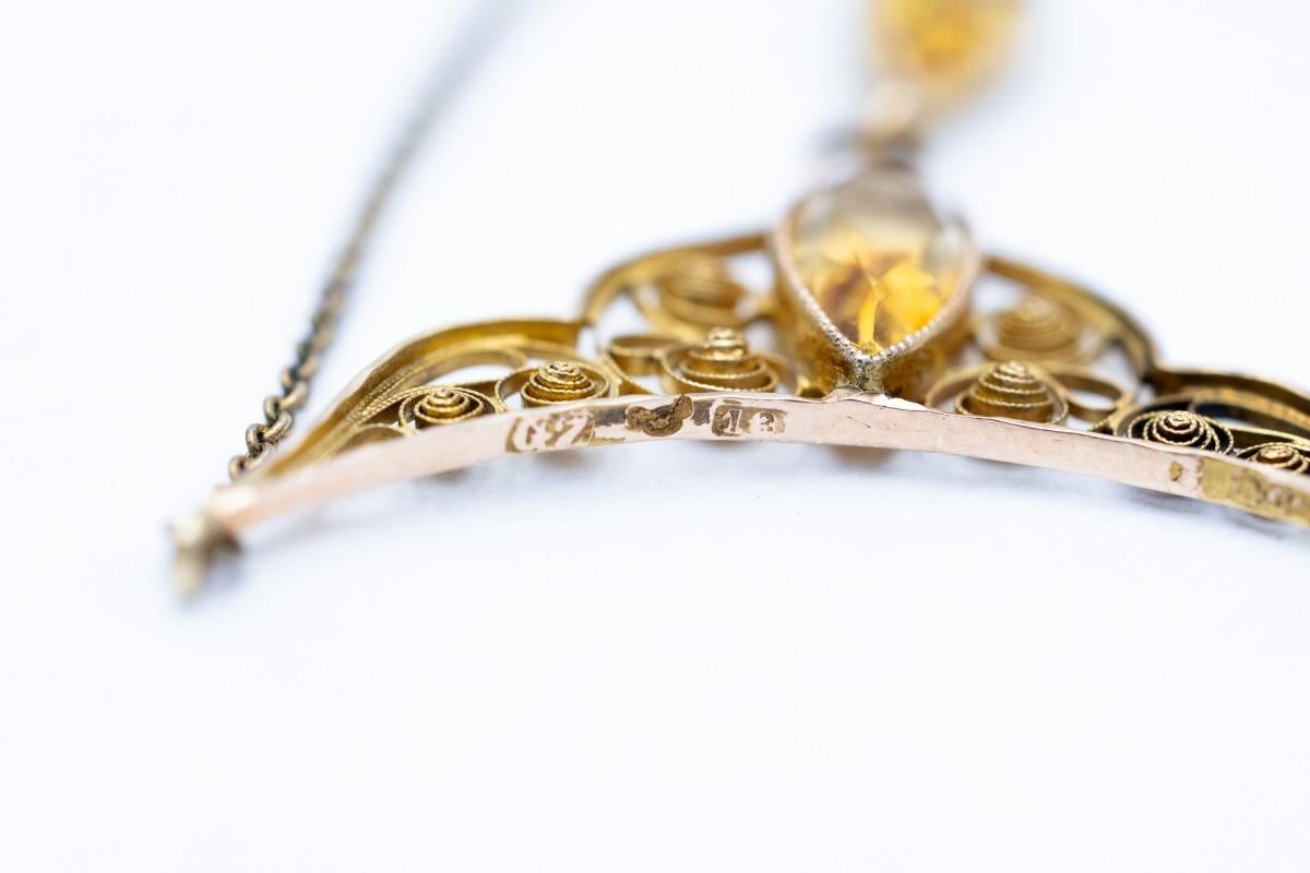 Filigree gold necklace with citrines, Scandinavia, early 20th century. For Sale 3