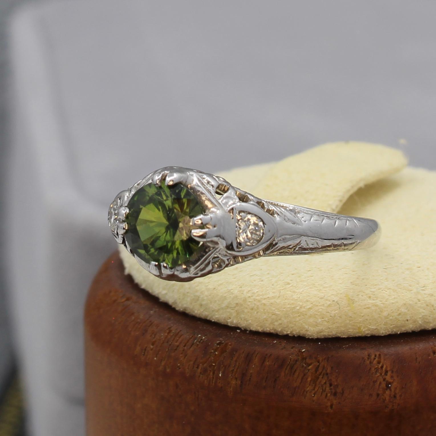 Round Cut Filigree Green Sapphire and Diamond Ring - 18K White Gold For Sale