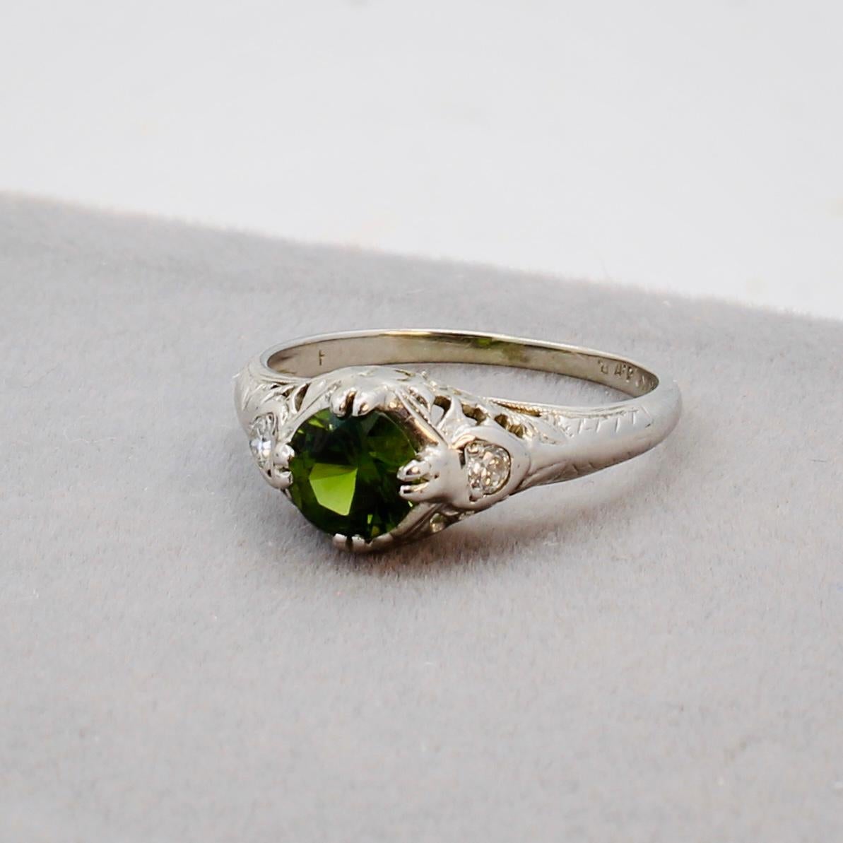 Filigree Green Sapphire and Diamond Ring - 18K White Gold For Sale 4