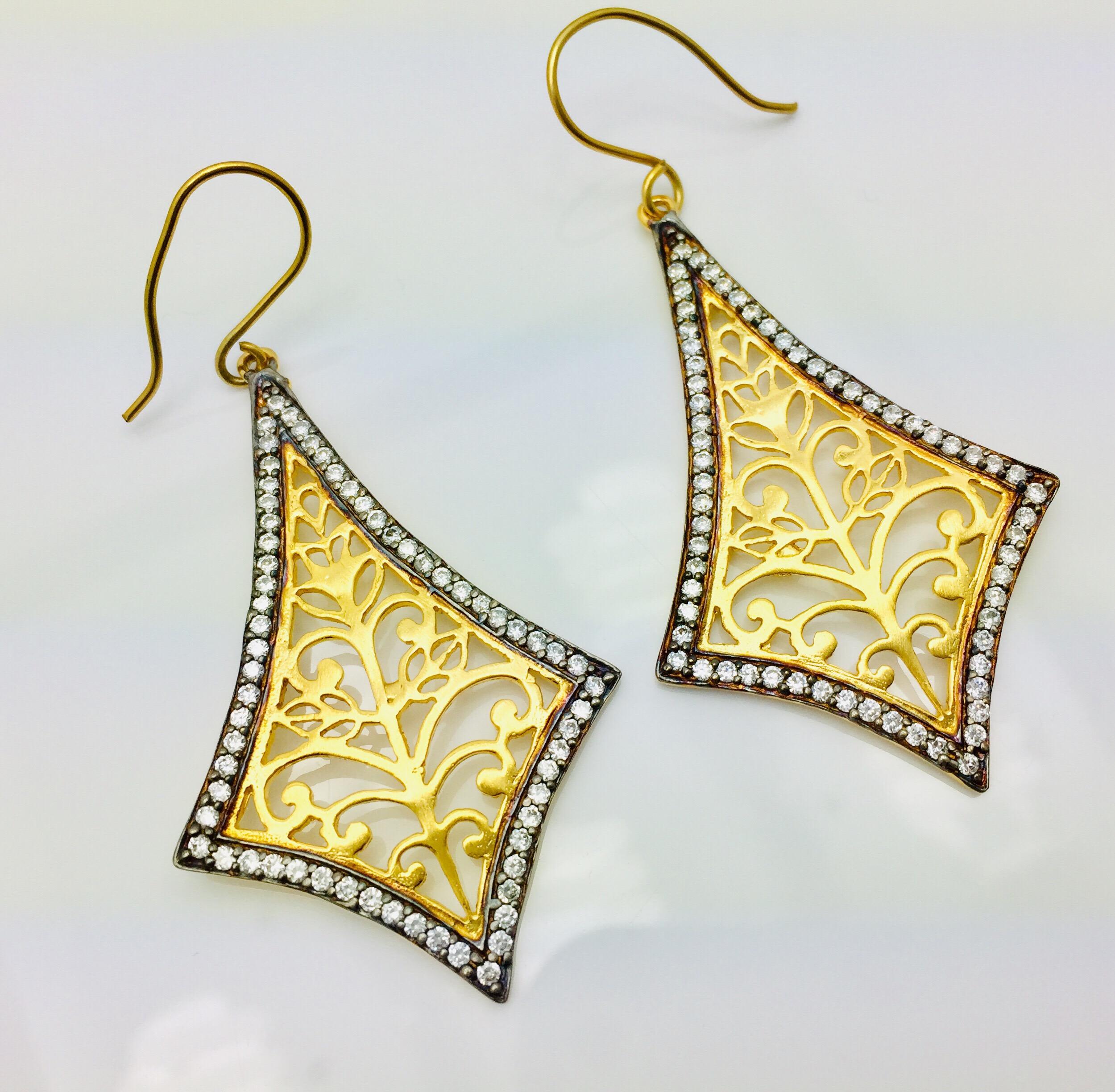 Artisan Filigree Kite Cubic Zircon Earrings  For Sale