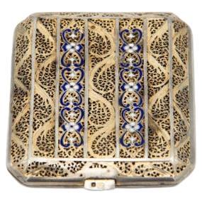 Filigree mesh gilded silver cigarette case