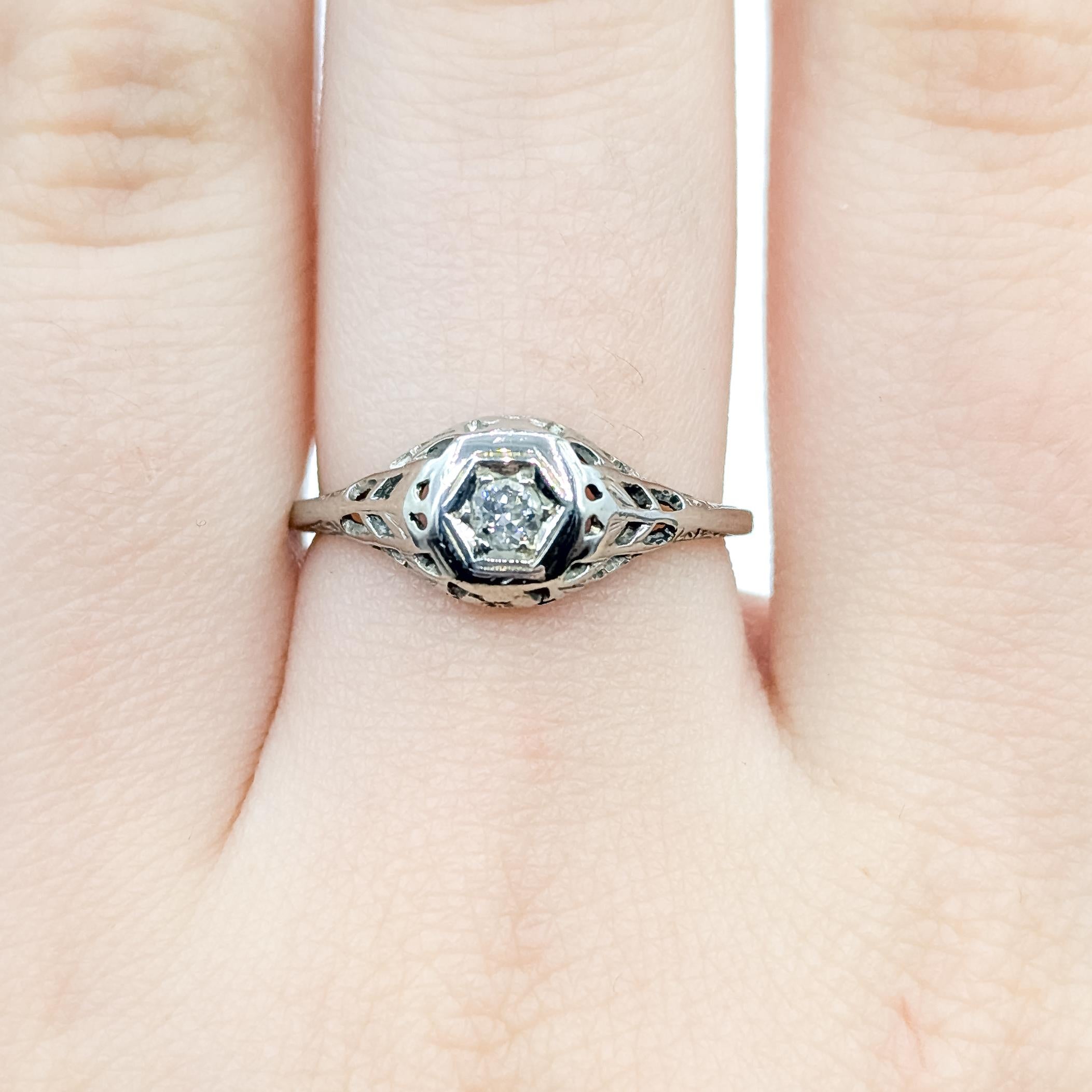 Bague de fiançailles en or blanc 18k, filigrane, diamant taille européenne ancienne Pour femmes en vente