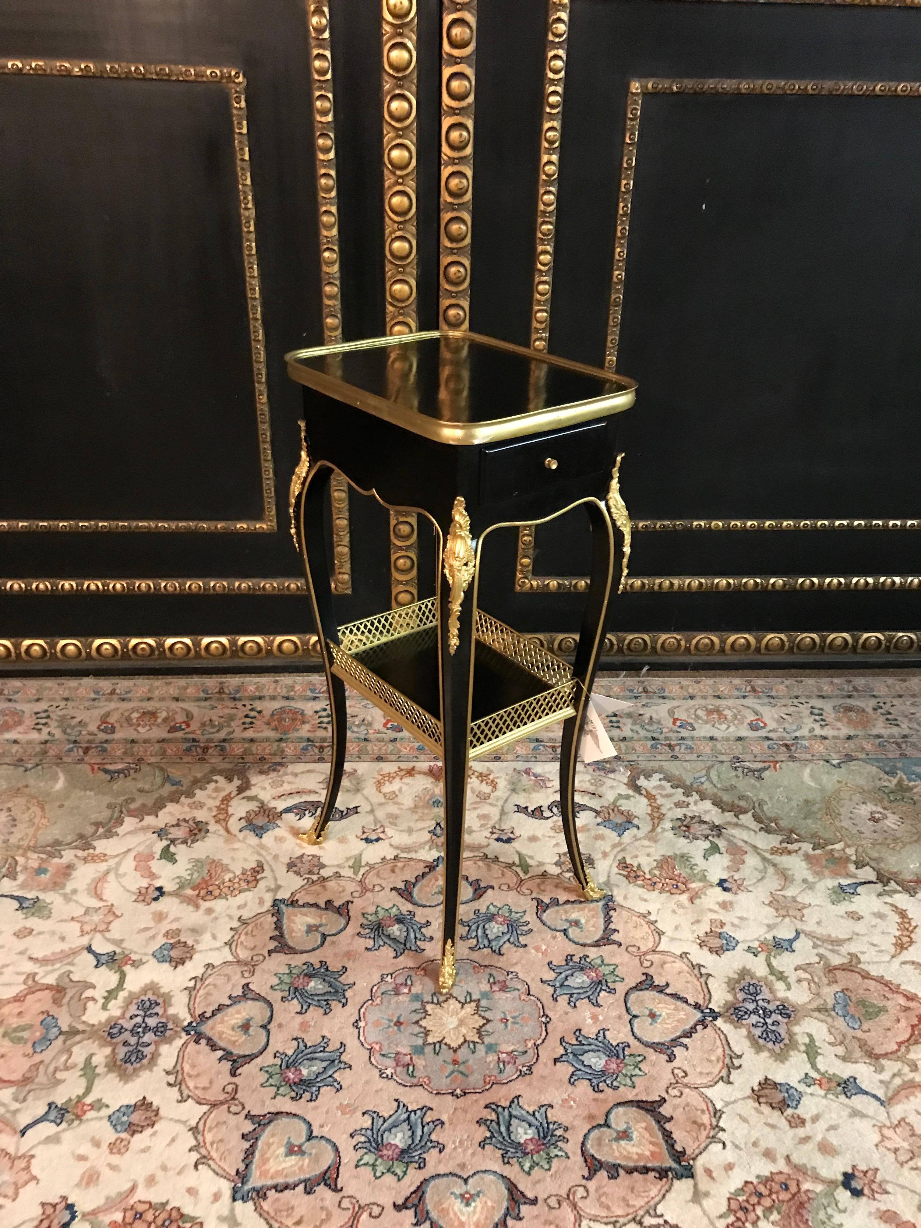 Louis XVI Filigree Side Table in Louis Seize Style after Henry Dasson, Paris