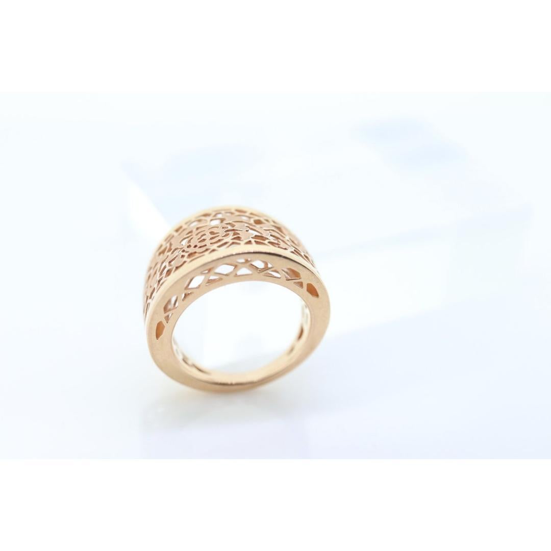 Anello Filigrana Signet Hollow. Anello in oro rosa 14k. Fascia di fiori di rosa. mignolo d'oro in vendita 3