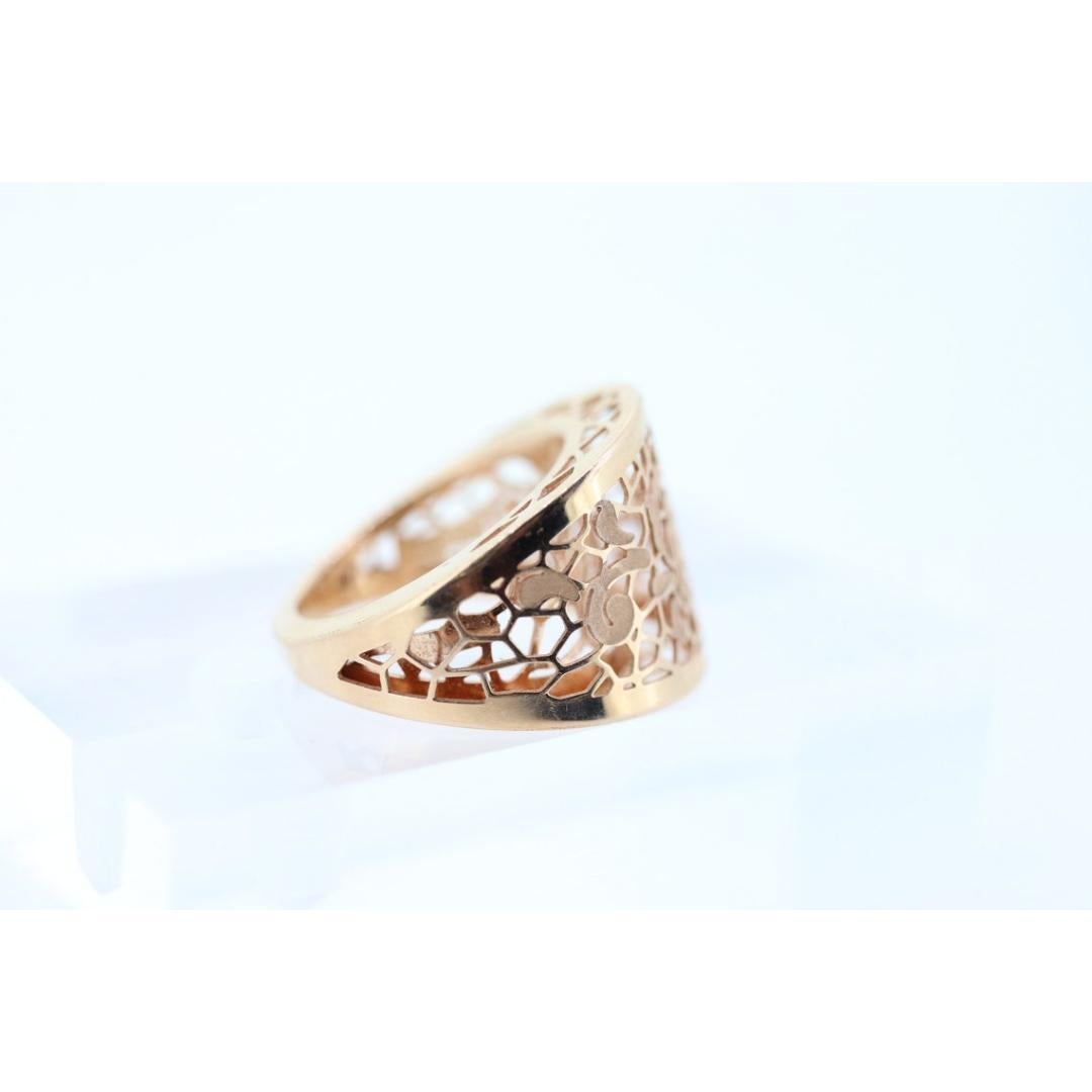Anello Filigrana Signet Hollow. Anello in oro rosa 14k. Fascia di fiori di rosa. mignolo d'oro in vendita 4