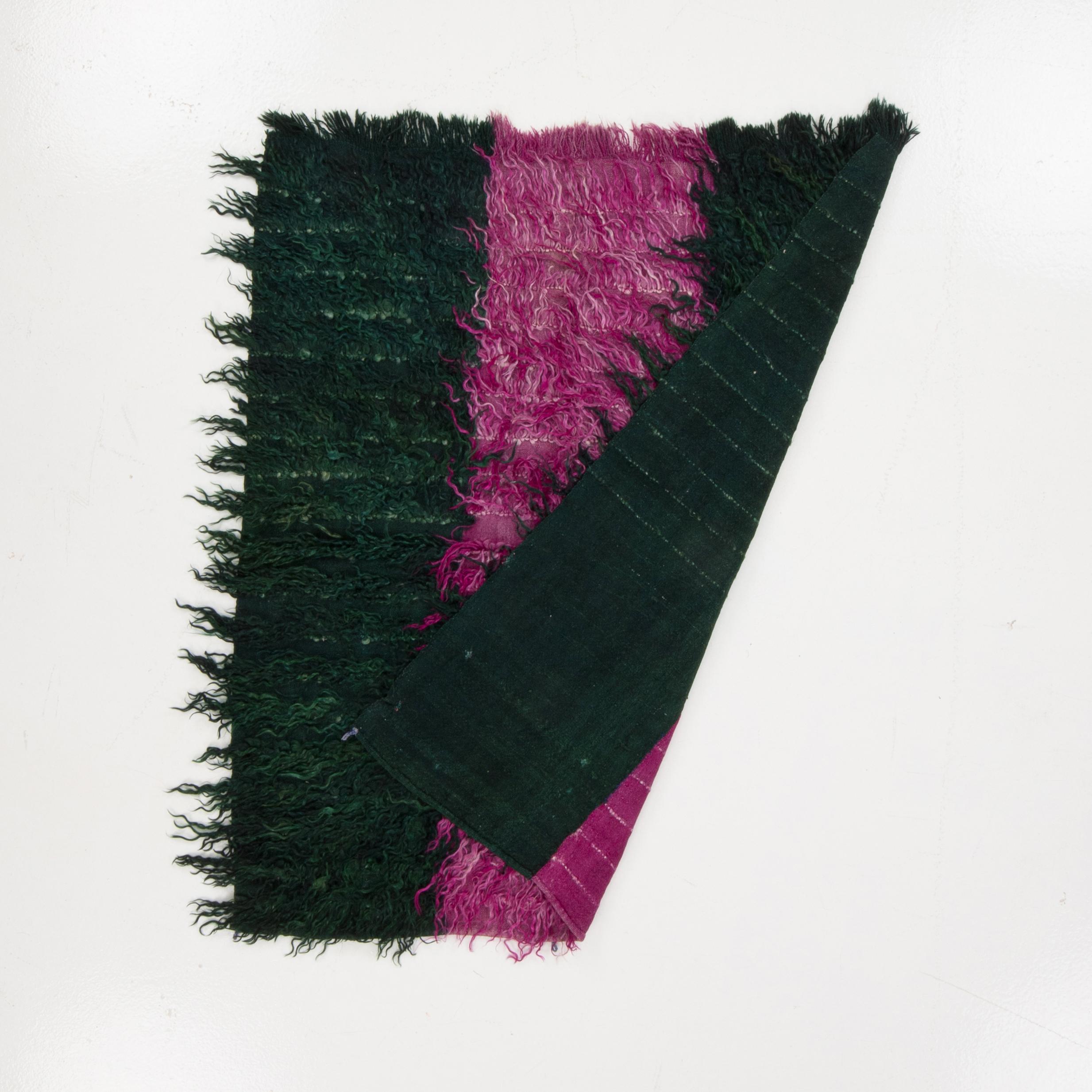 Mid-Century Modern Tapis Filikli Angora d'Anatolie centrale, Turquie, milieu du 20e siècle en vente