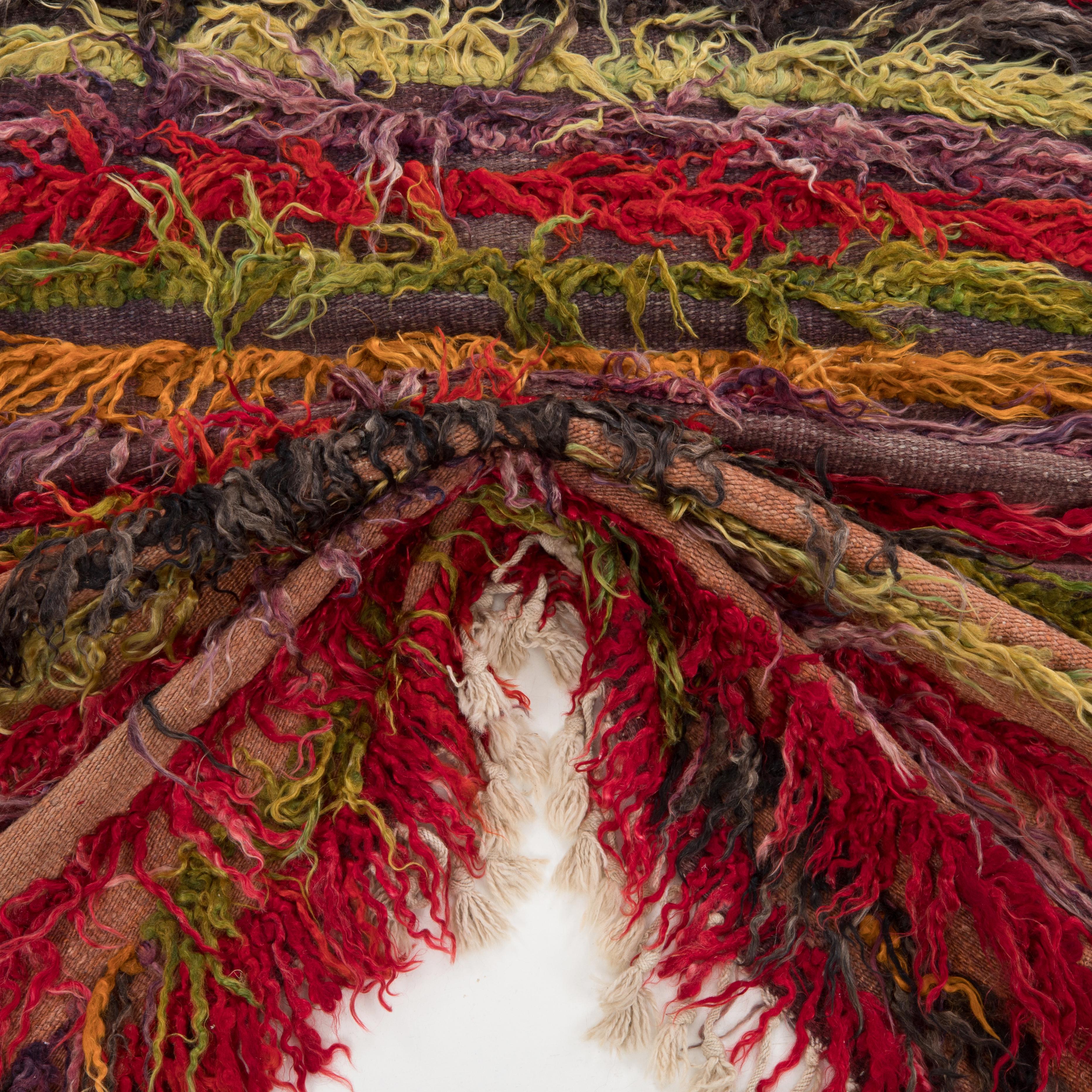 Filikli Angora-Teppich aus Zentralasien, Türkei, Mitte des 20. Jahrhunderts. im Angebot 1