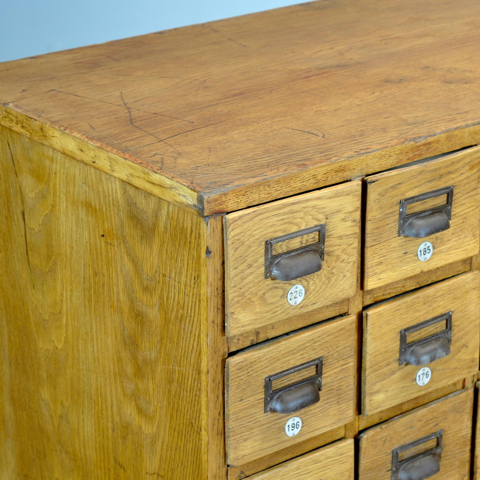 filing cabinet, 1930s For Sale 4