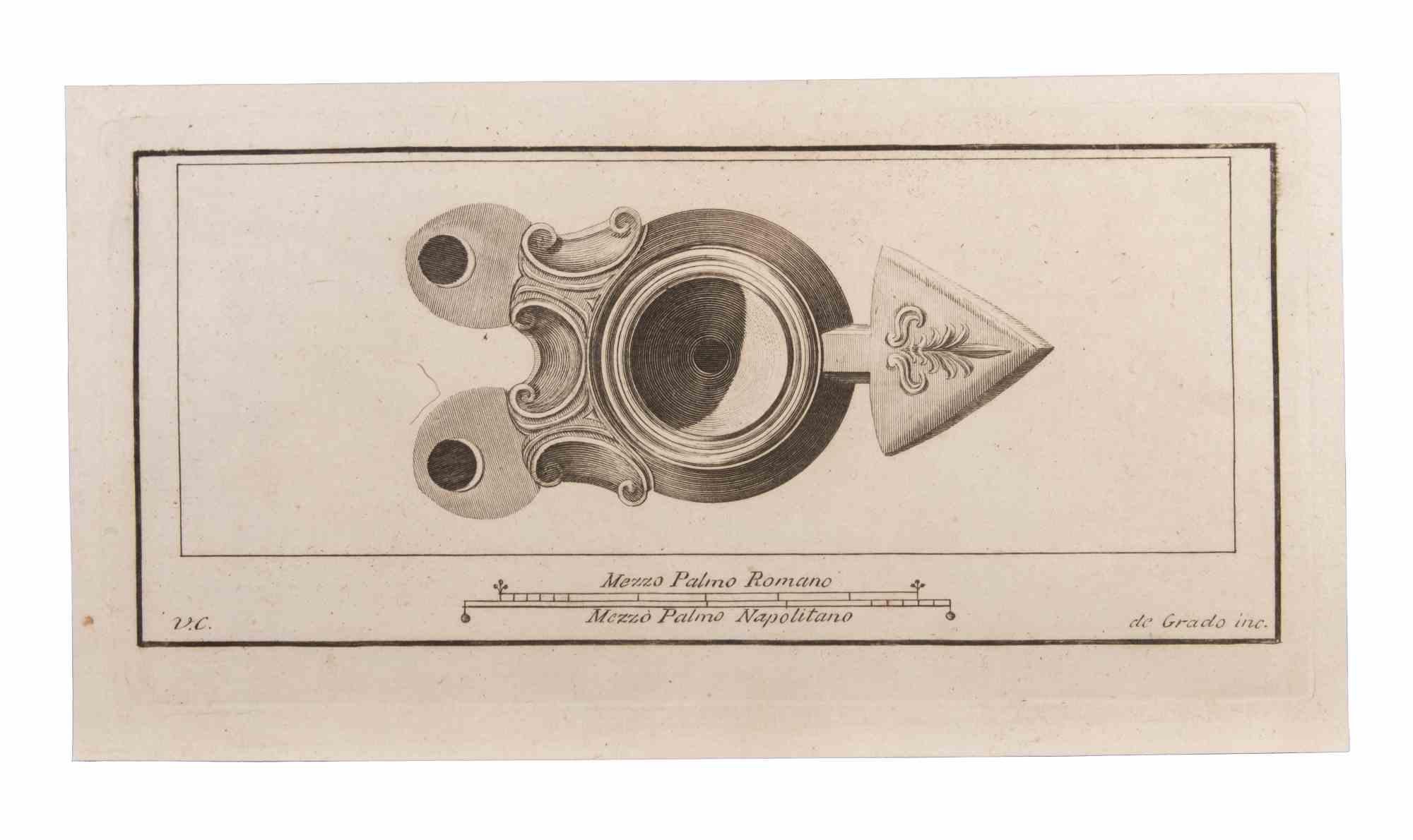 Öllampe mit Dekoration ist eine Radierung realisiert von  Filippo de Grado (1705-1780).

Die Radierung gehört zu der Druckserie "Antiquities of Herculaneum Exposed" (Originaltitel: "Le Antichità di Ercolano Esposte"), einem achtbändigen Band mit
