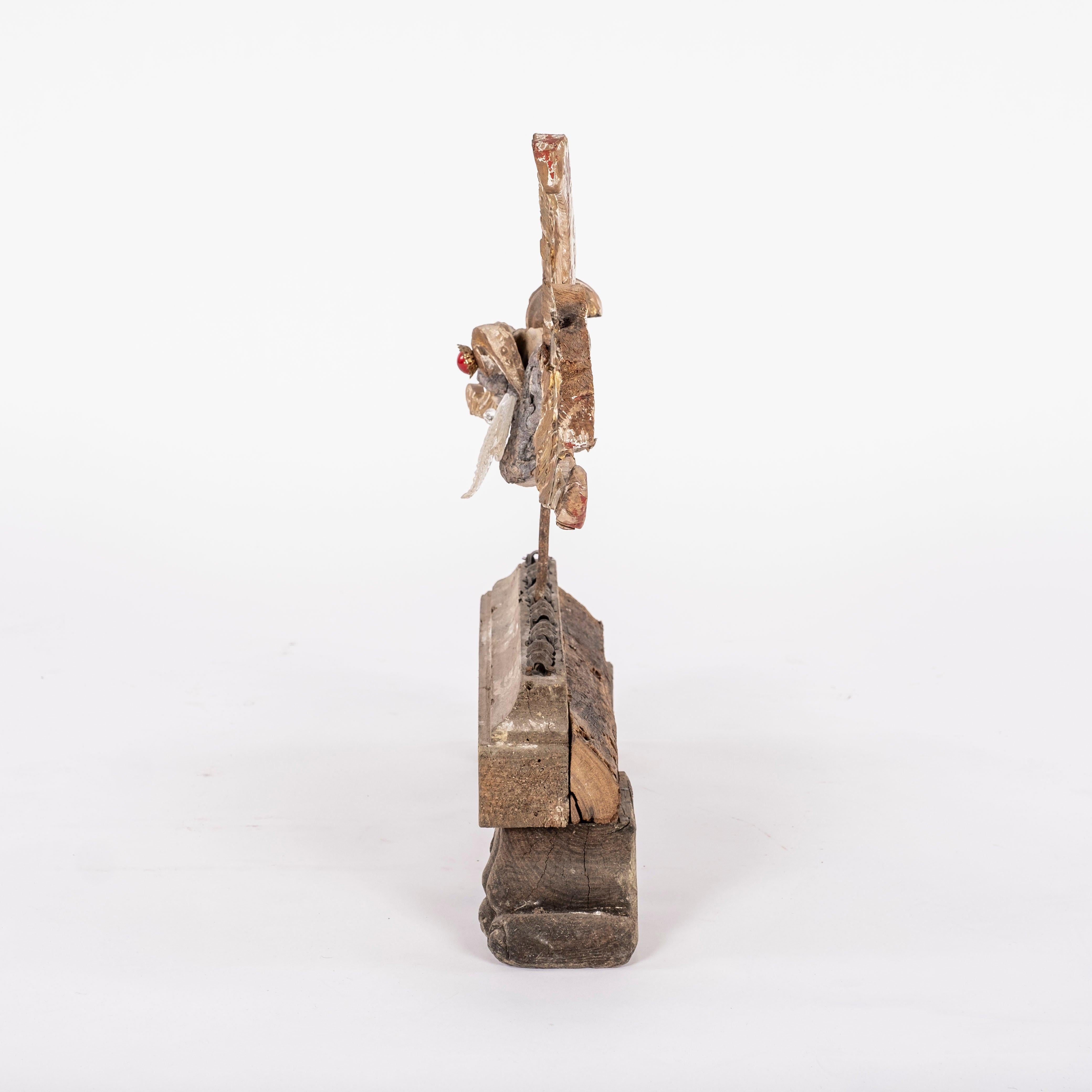 Escultura de pez de Filippo Gherardi sobre base de fragmento del siglo XVIII Siglo XXI y contemporáneo en venta