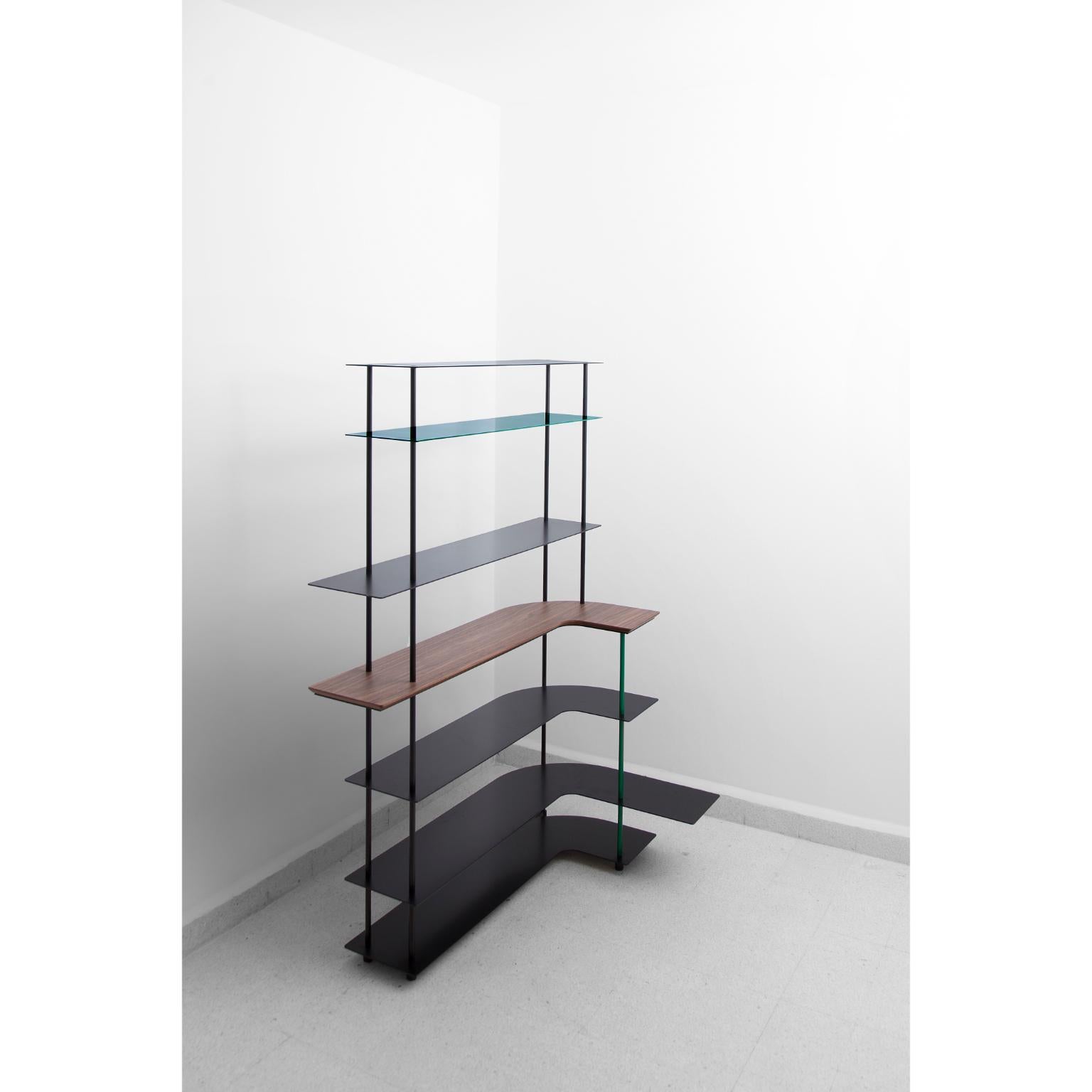 Fillet walnut shelf by Table Borgi Bastormagi
Dimensions: W 125 x D 70 x H 180 cm
Material: Steel, walnut wood
Other materials are available.

Fillet is a free standing shelving unit made to embrace the corner space. Recreating the smooth curve