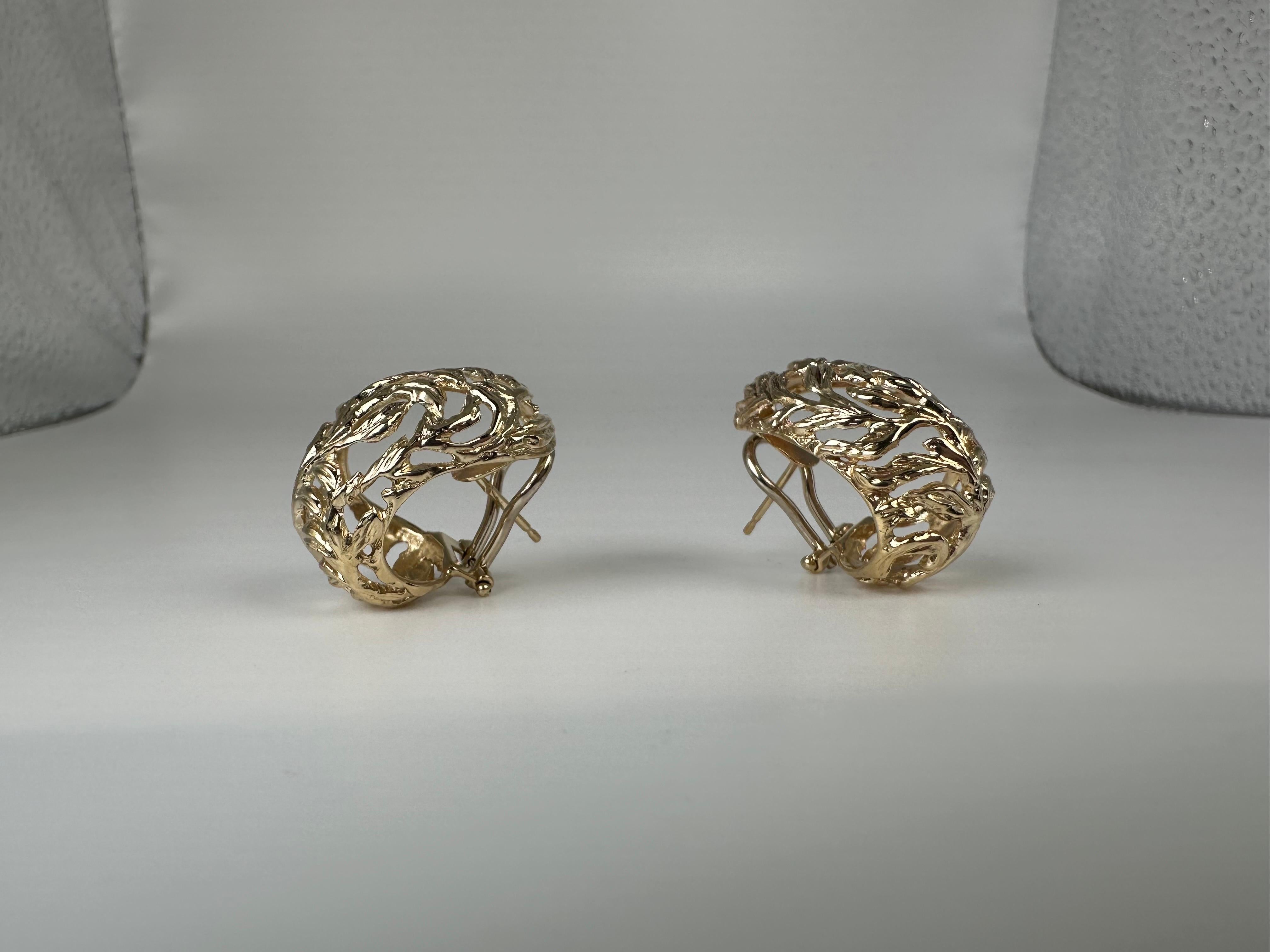 Filligree earrings dome earrings 14KT yellow gold In New Condition For Sale In Jupiter, FL