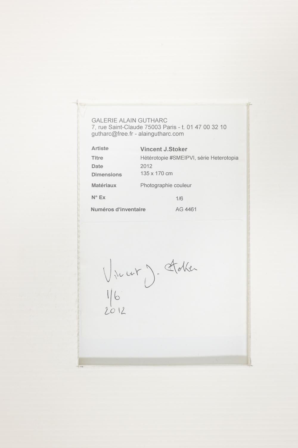 Fotografía con cámara de cine. Obra contemporánea. en venta 2